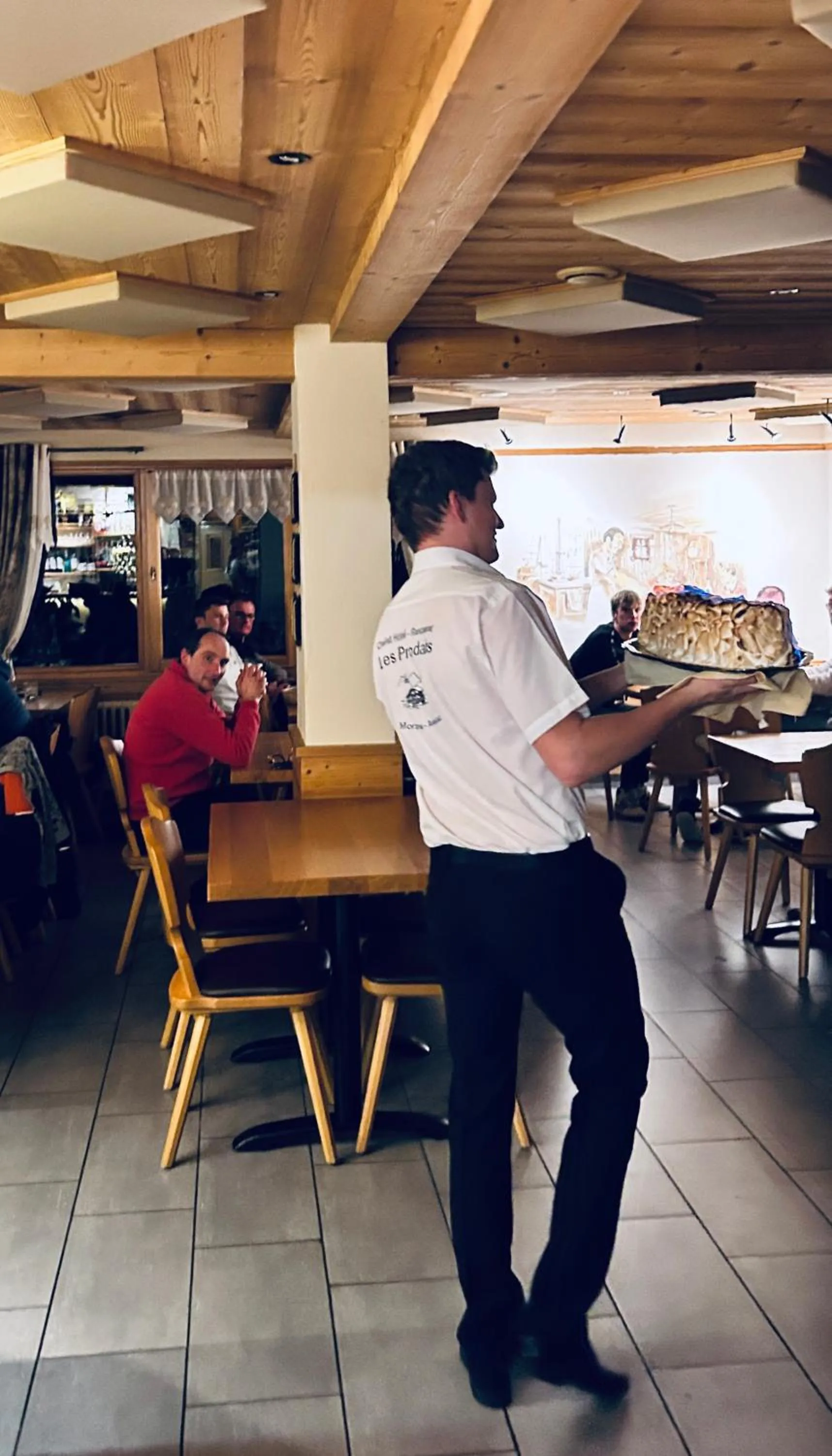 Restaurant/places to eat in Hameau des Prodains - Hôtel