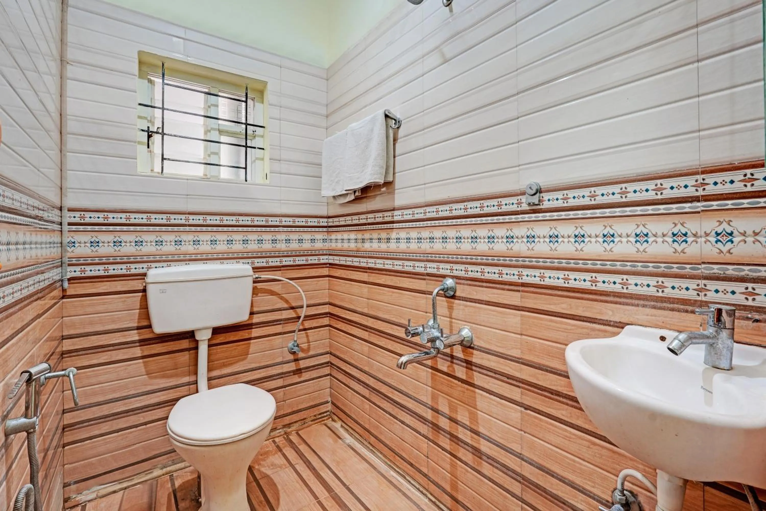 Bathroom in Hotel O New Shelton Suites