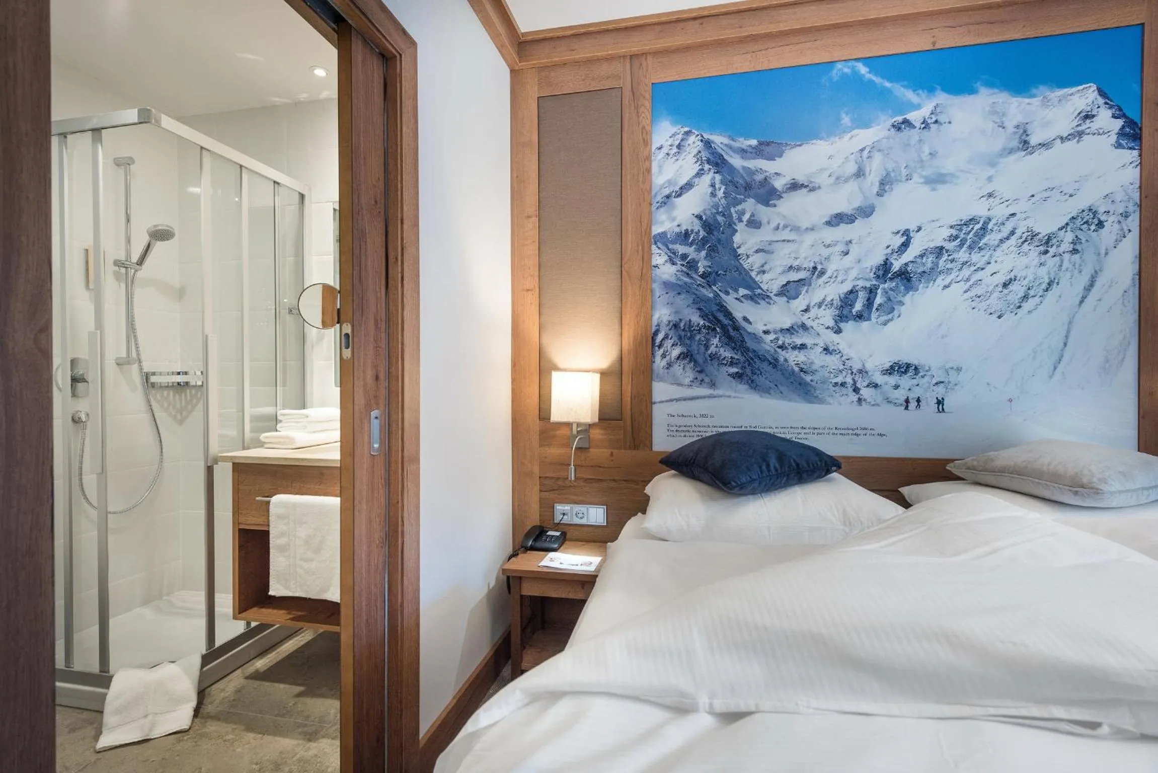 Photo of the whole room, Bed in Hotel Eden Rock