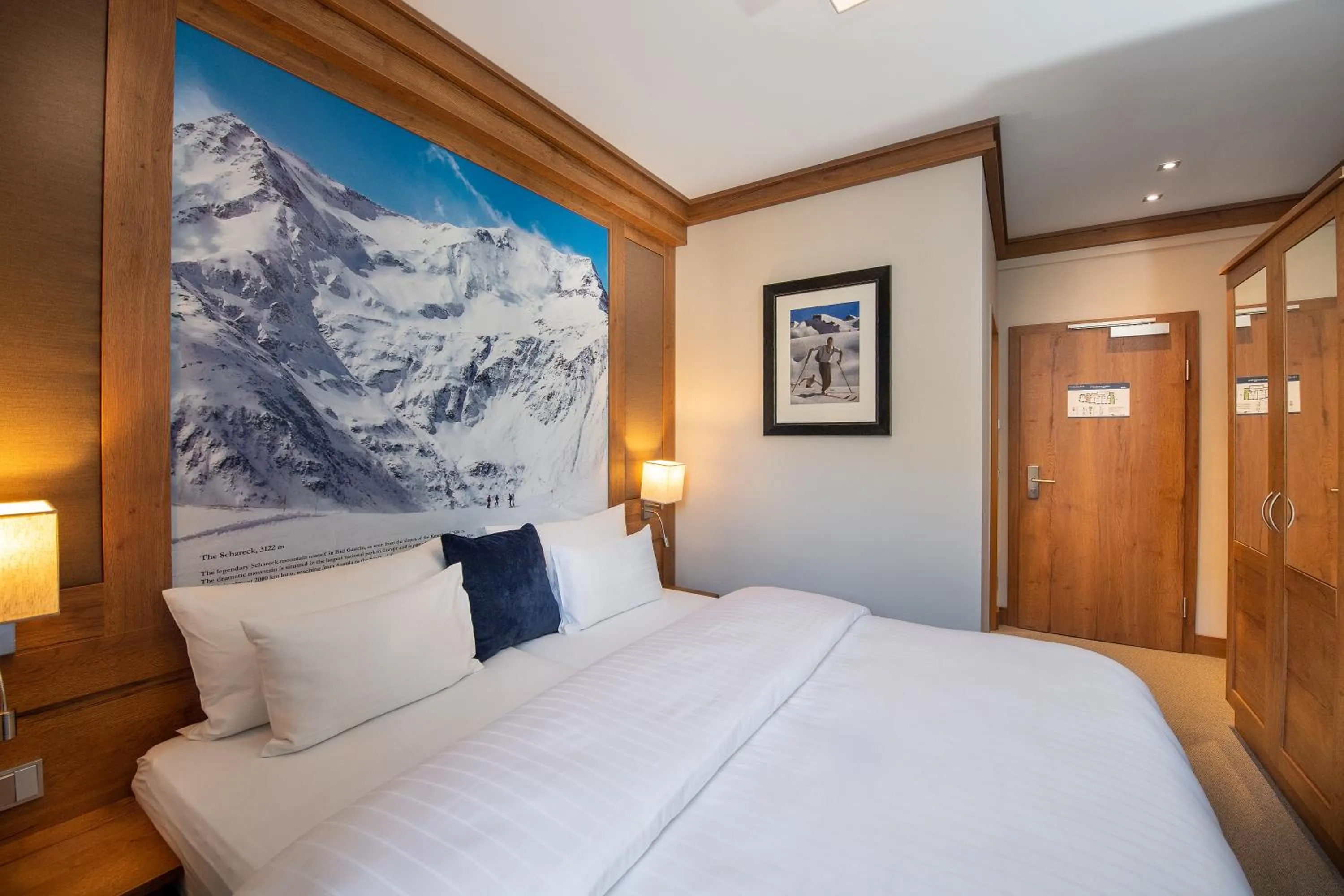 Bedroom, Bed in Hotel Eden Rock