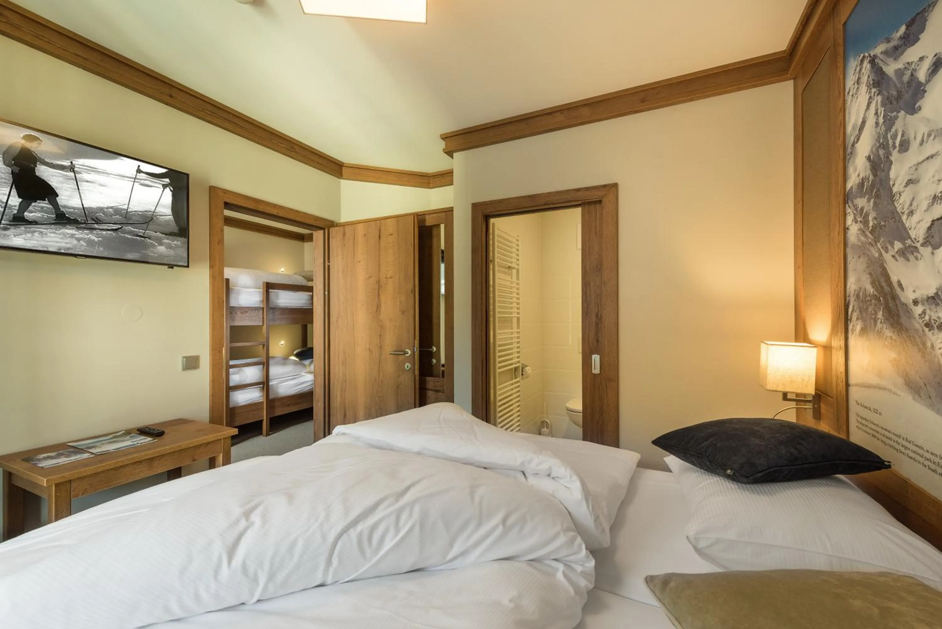 Photo of the whole room, Bed in Hotel Eden Rock