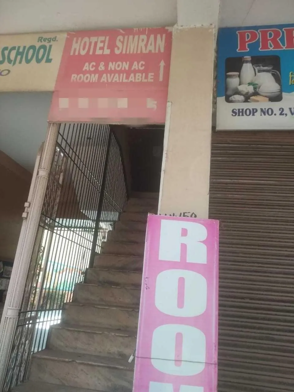 Facade/entrance in Hotel O Simran