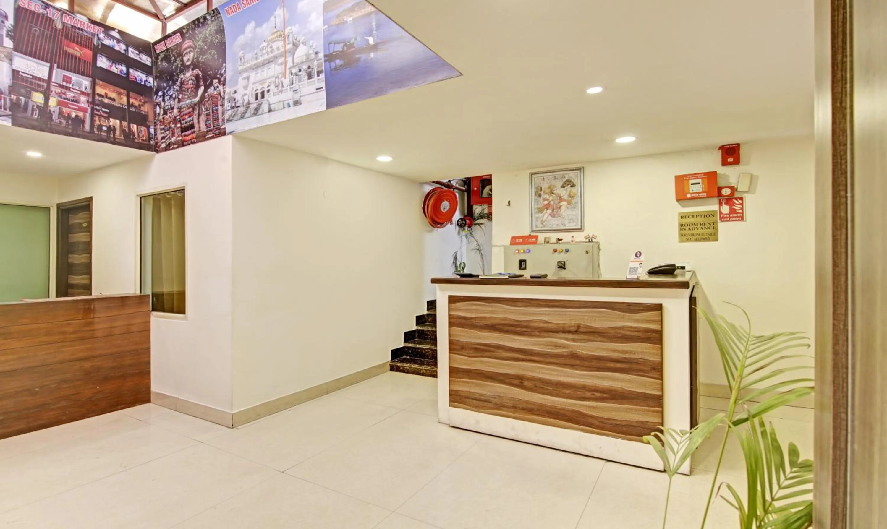 Lobby or reception in Itsy Hotels O3