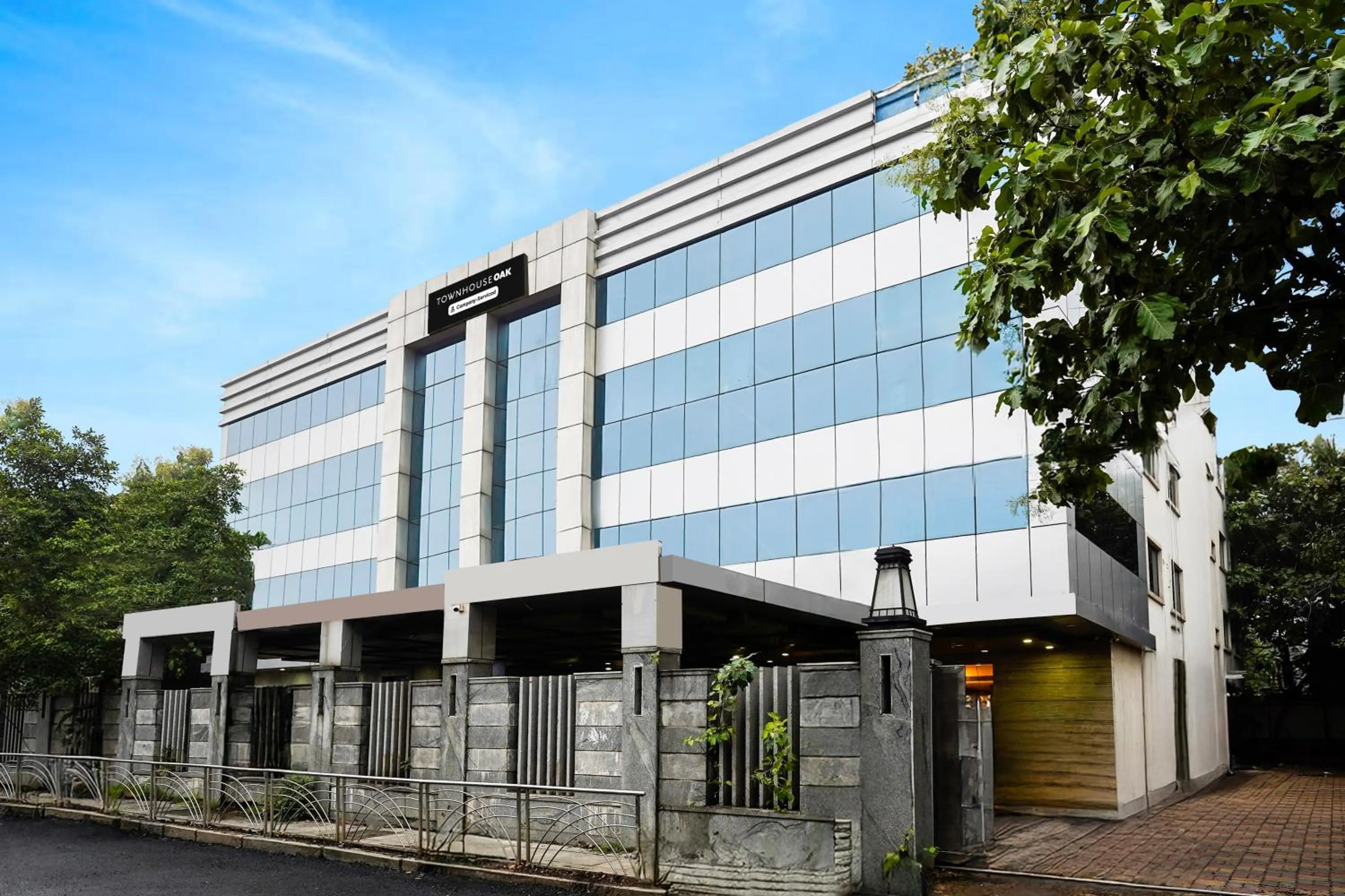 Facade/entrance in Super Townhouse Oak Alandur Near Chennai Airport Formerly Vijay Park