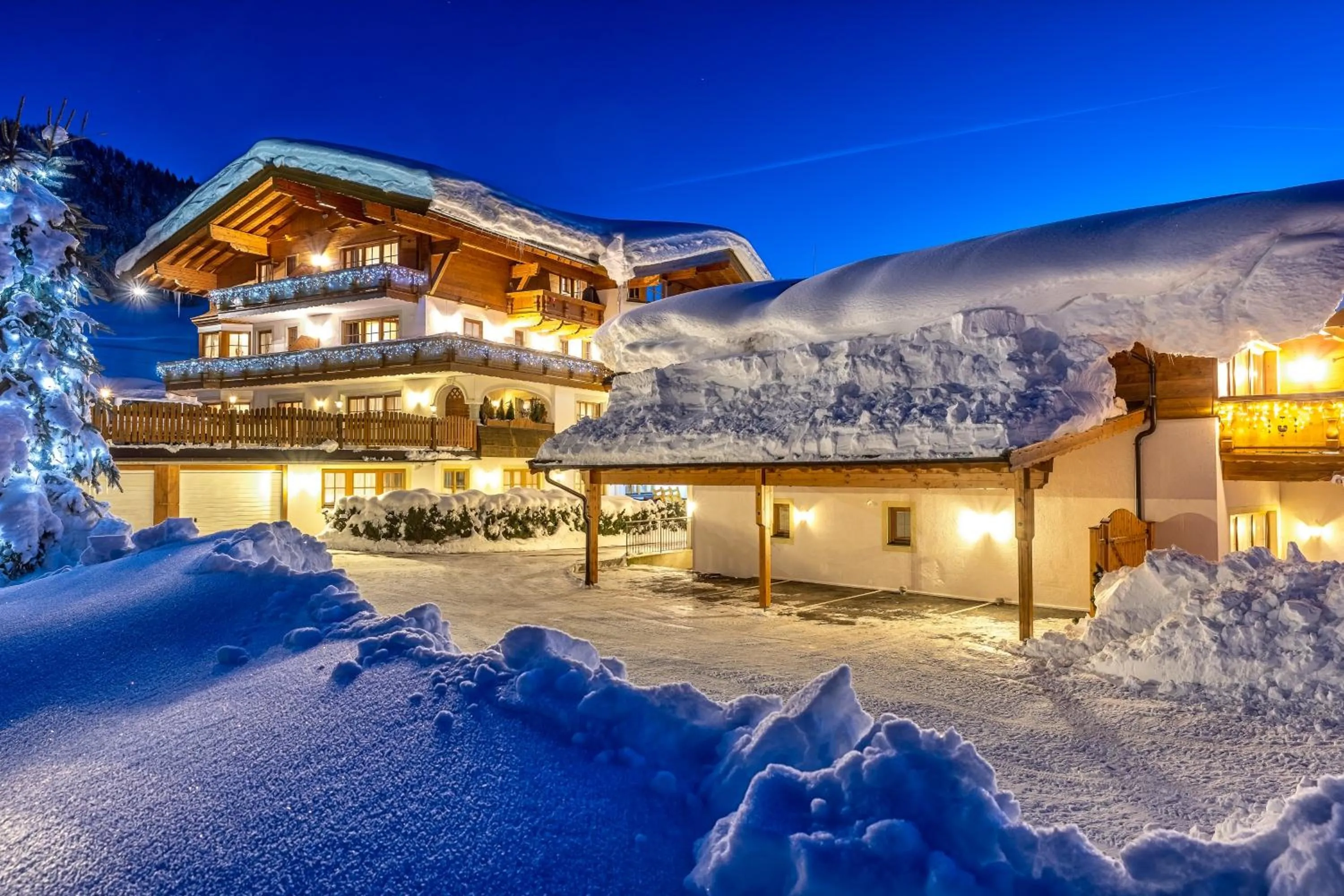 Facade/entrance in Adults Only Boutique-Hotel Unterlechner