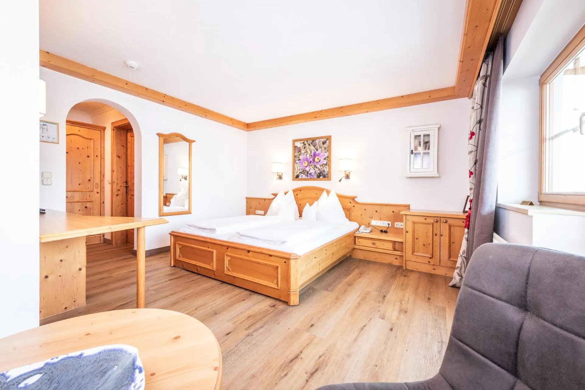 Photo of the whole room, Bed in Adults Only Boutique-Hotel Unterlechner