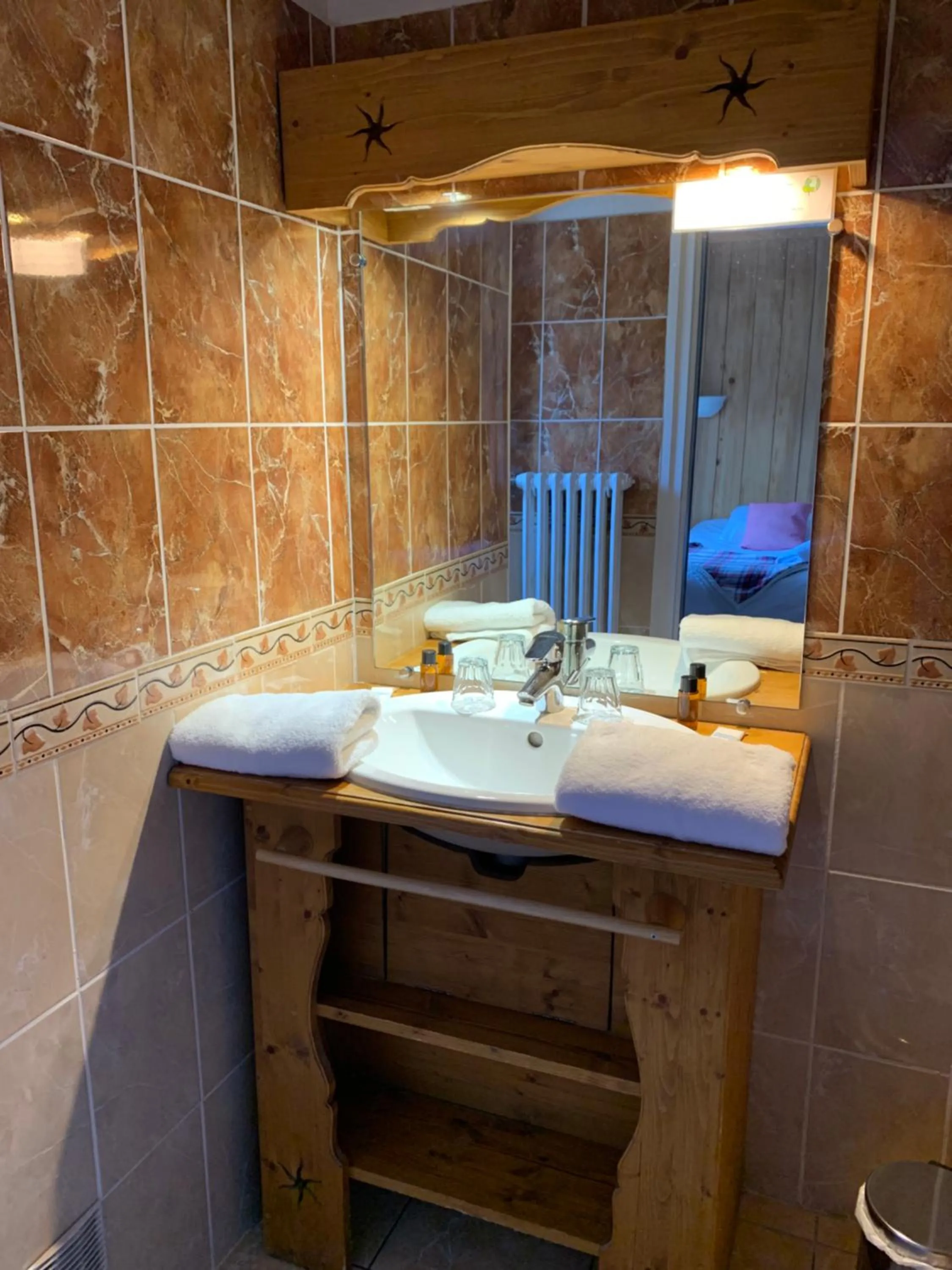 Bathroom in Hotel Le Concorde