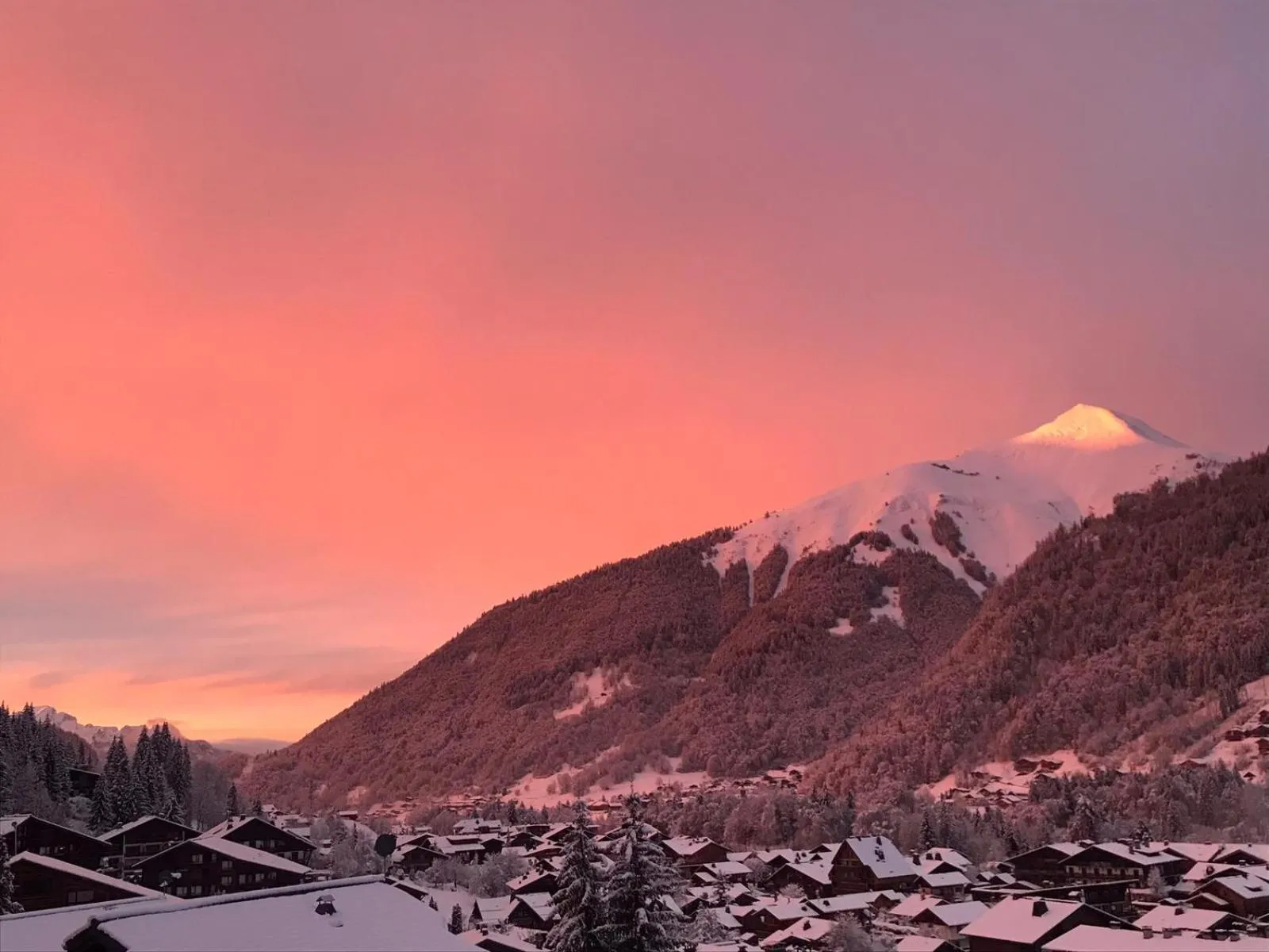 Nearby landmark in Hotel Le Concorde