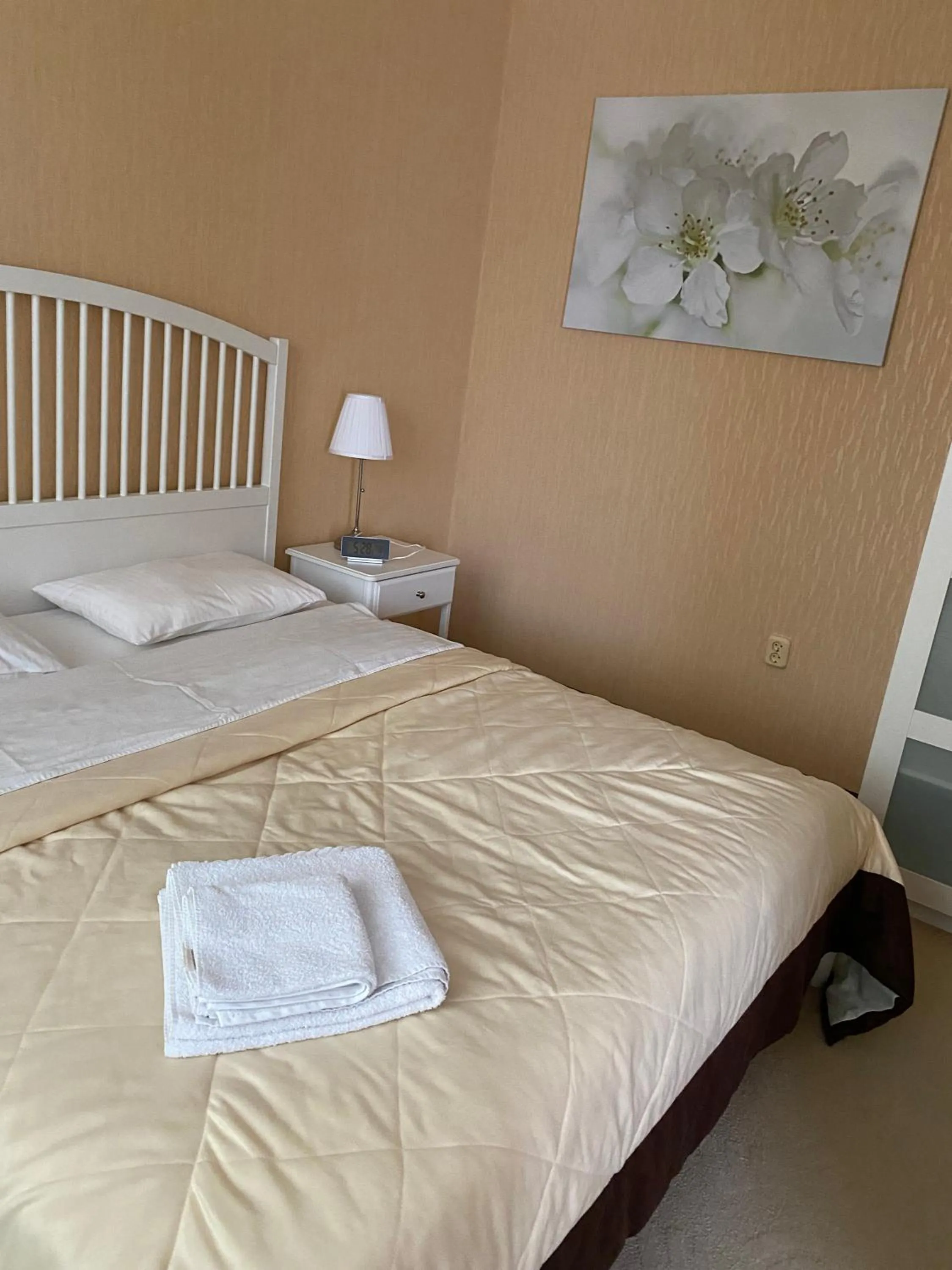 Bed in Comfort Hotel