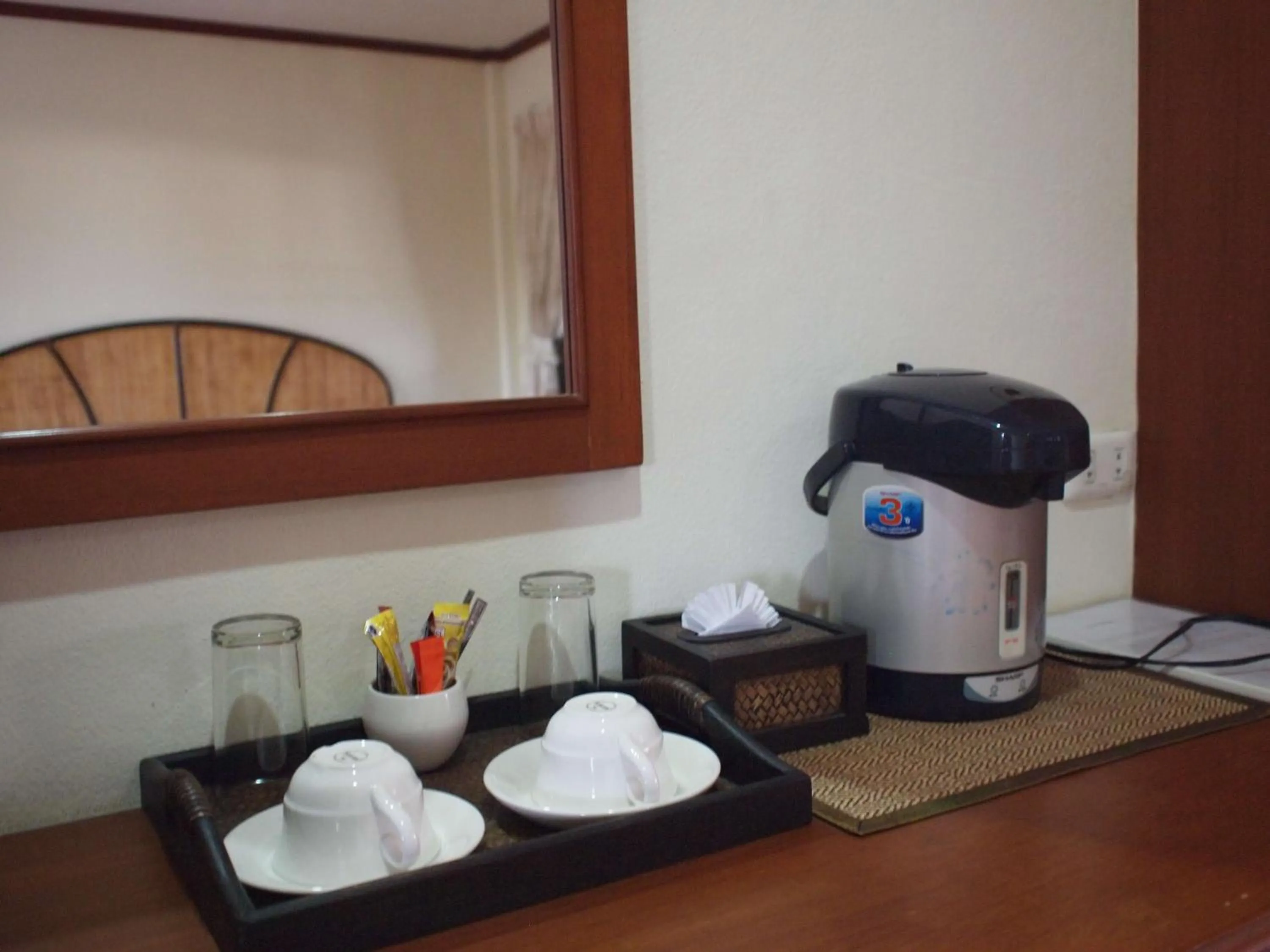 Coffee/tea facilities in Roongruang Hotel