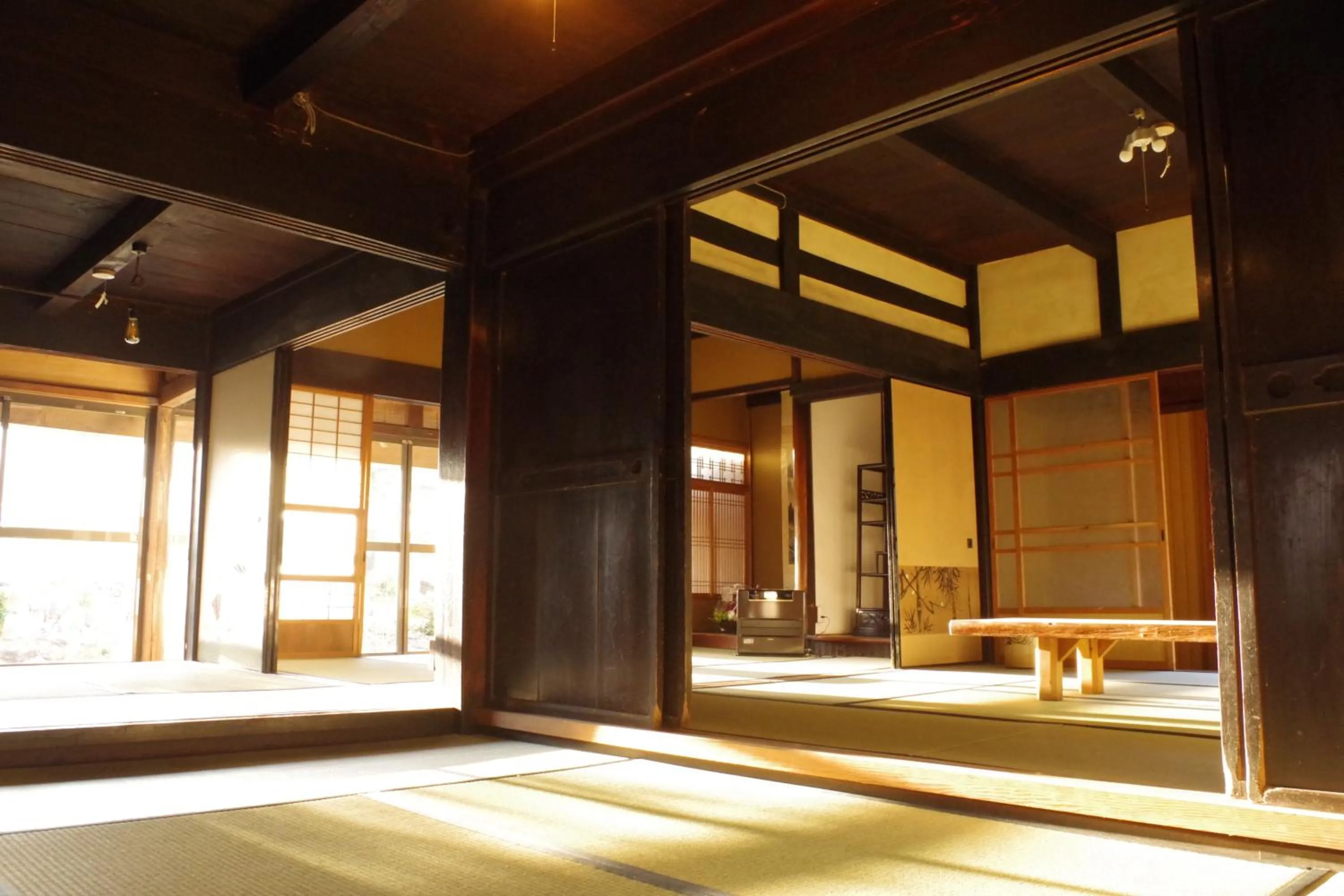 Photo of the whole room in Taraichitei