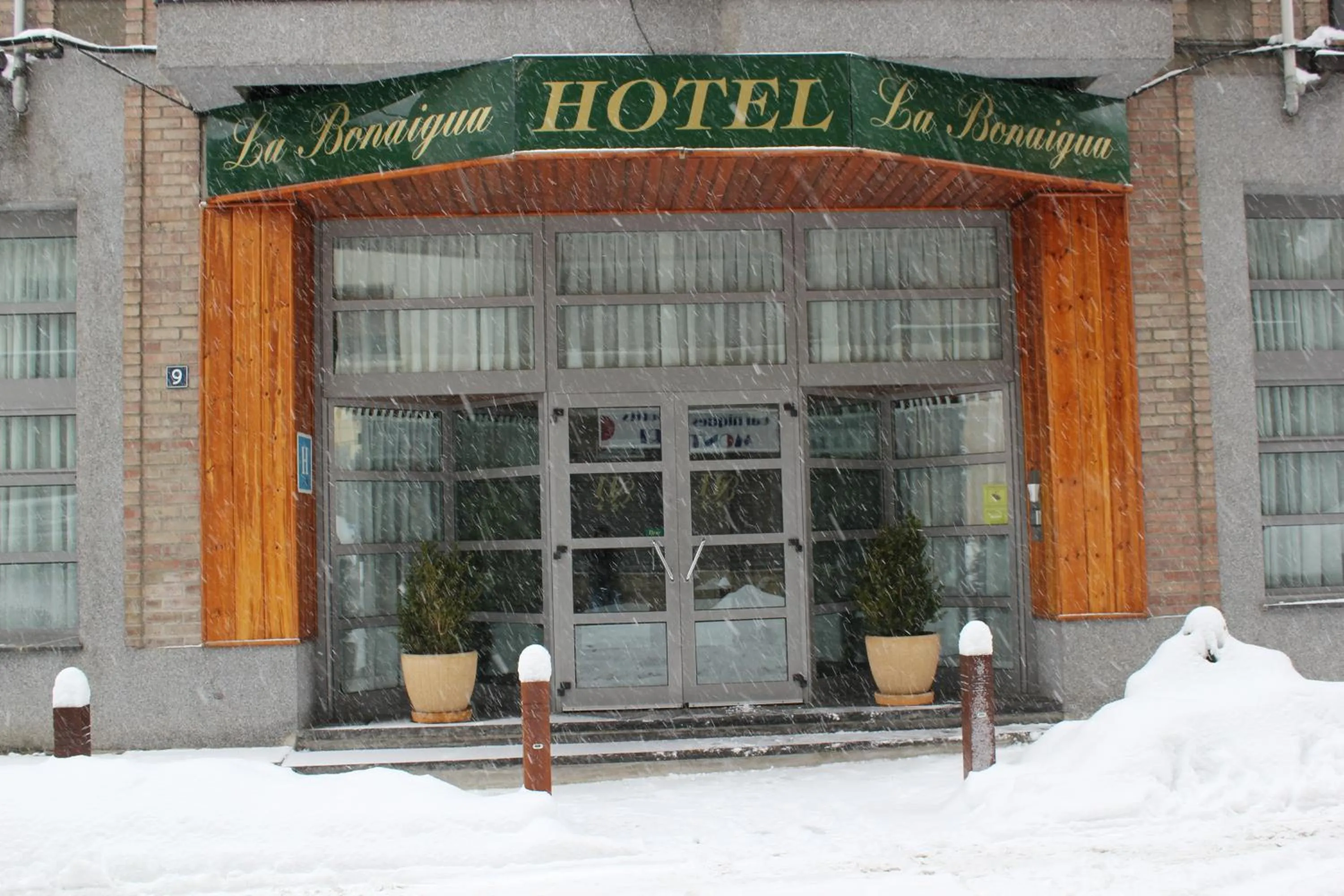 Facade/entrance in Hotel La Bonaigua