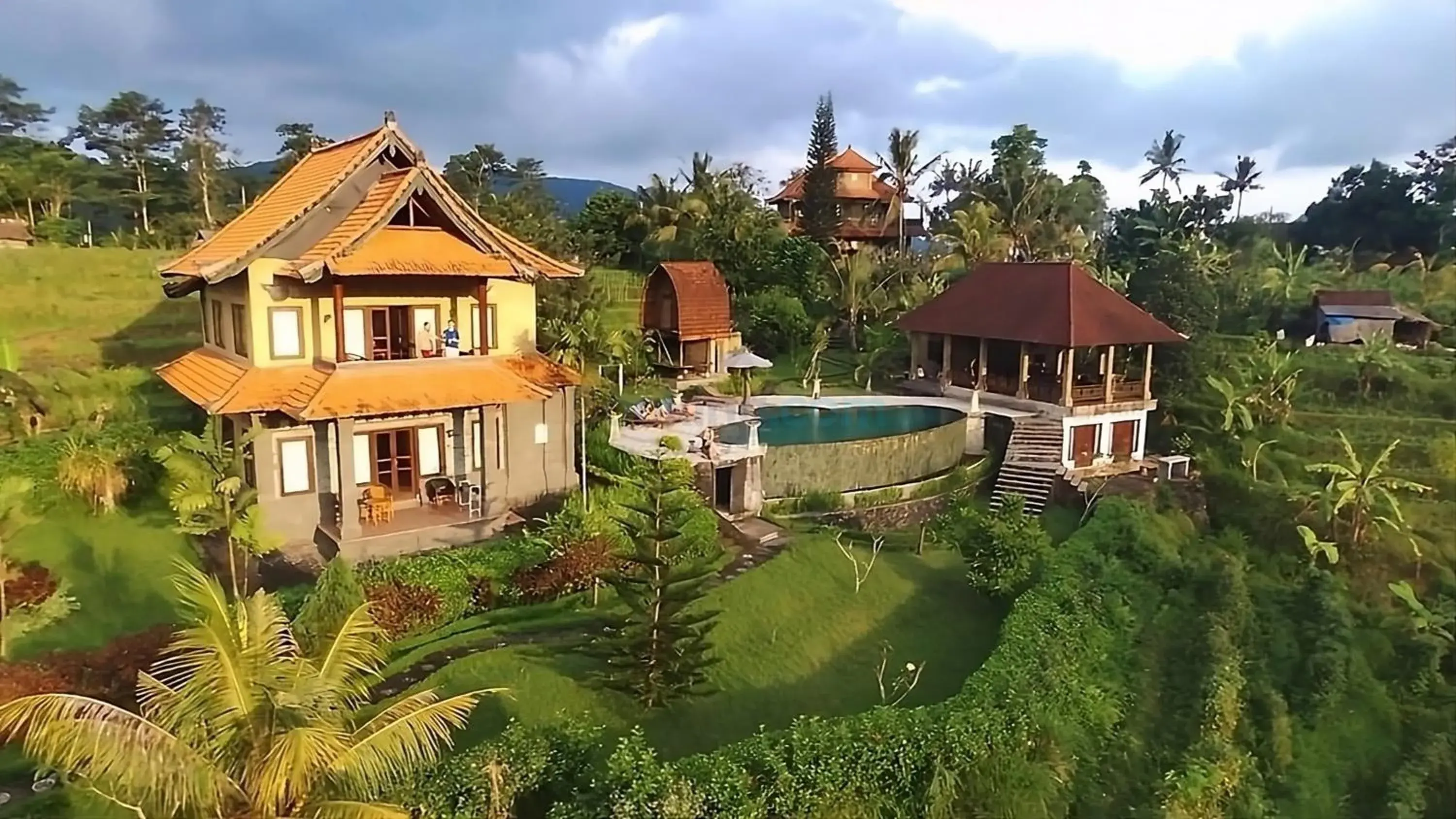 Property building in The Kanjeng Signature Sidemen Property building in The Kanjeng Signature Sidemen