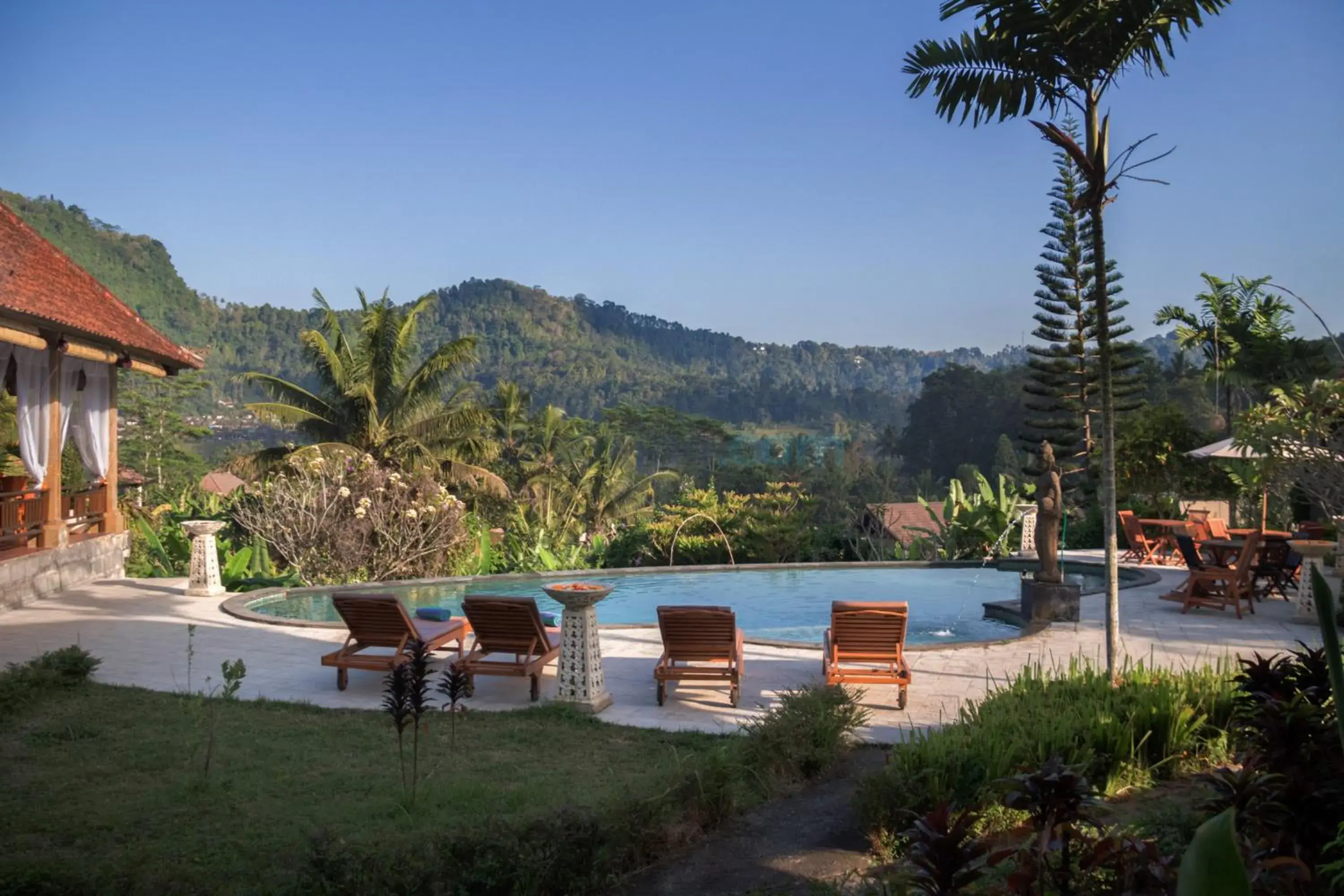 Swimming pool in The Kanjeng Signature Sidemen Swimming pool in The Kanjeng Signature Sidemen