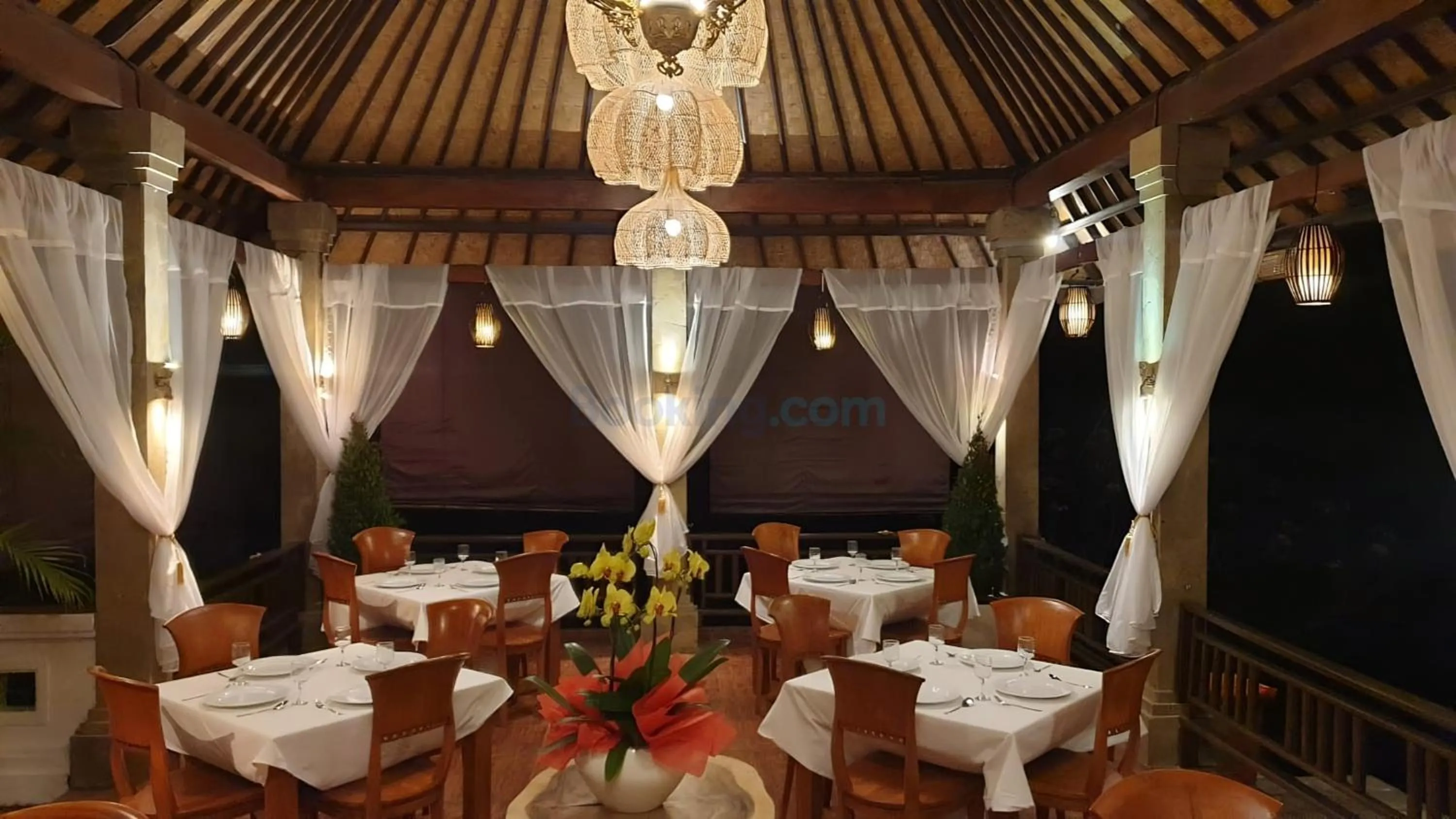 Restaurant/places to eat in The Kanjeng Signature Sidemen