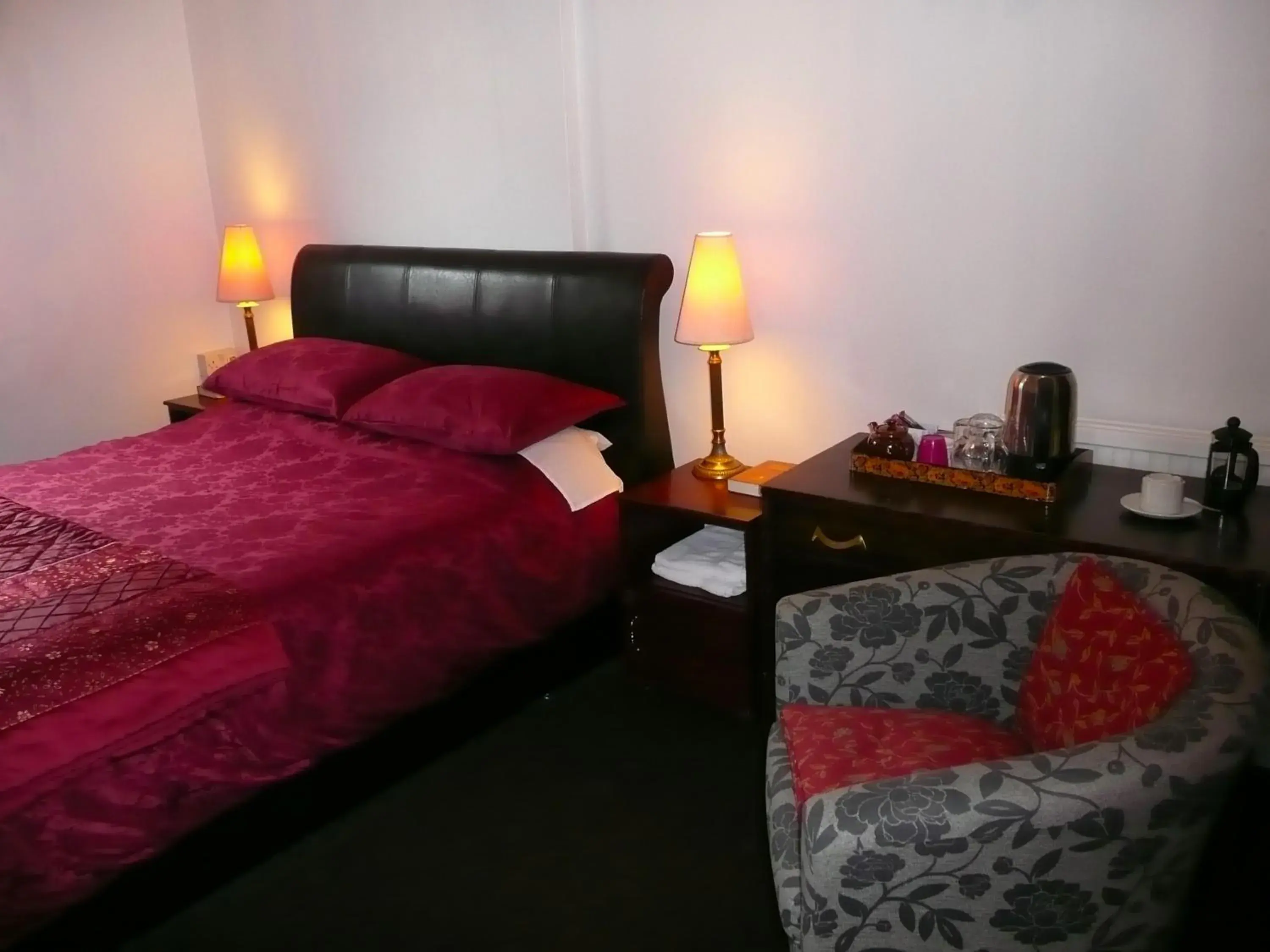 Standard Double Room - single occupancy in Hawthorn House Hotel Standard Double Room - single occupancy in Hawthorn House Hotel