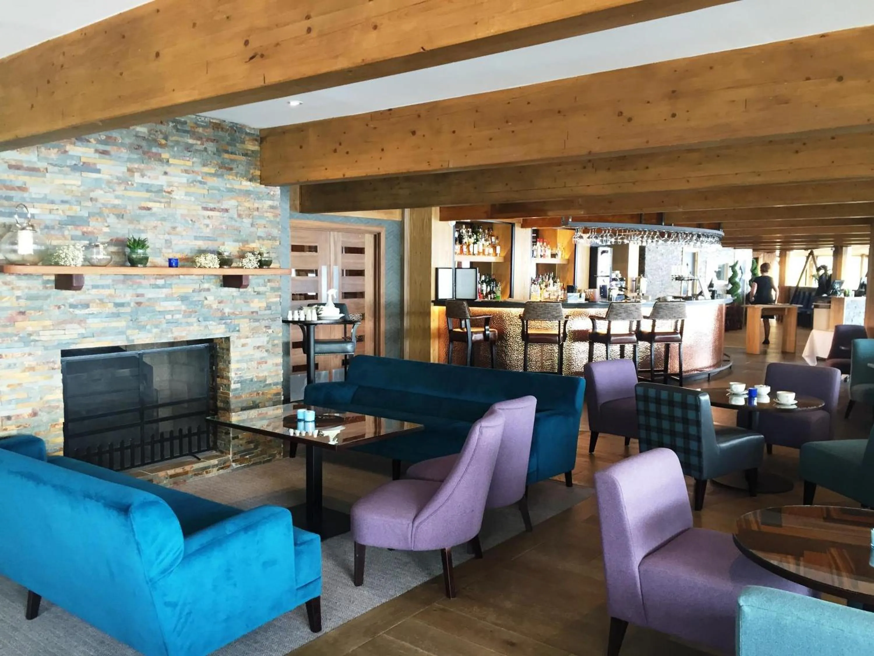 Lounge or bar in The Lodge On Loch Lomond Hotel