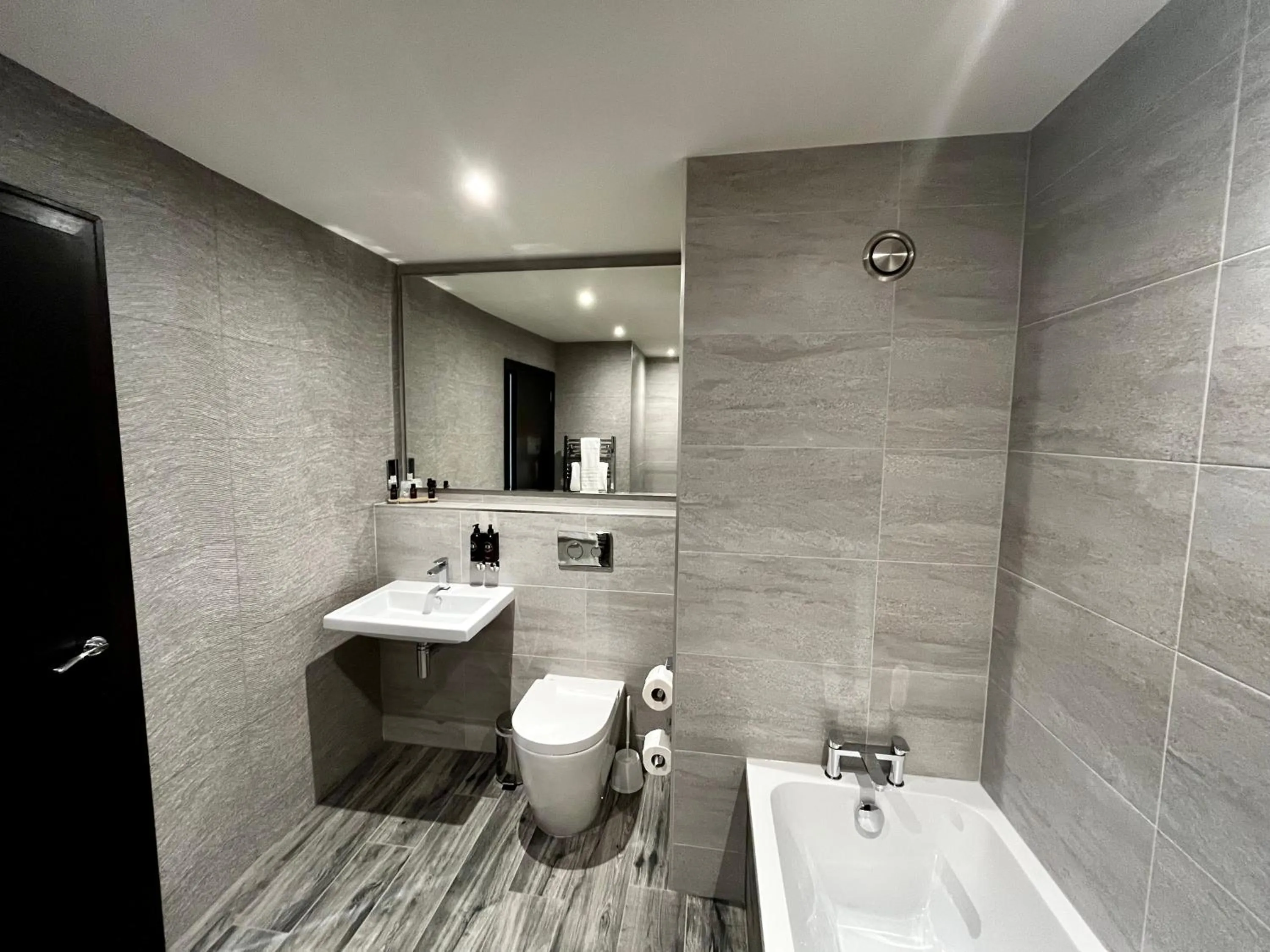 Bathroom in The Lodge On Loch Lomond Hotel