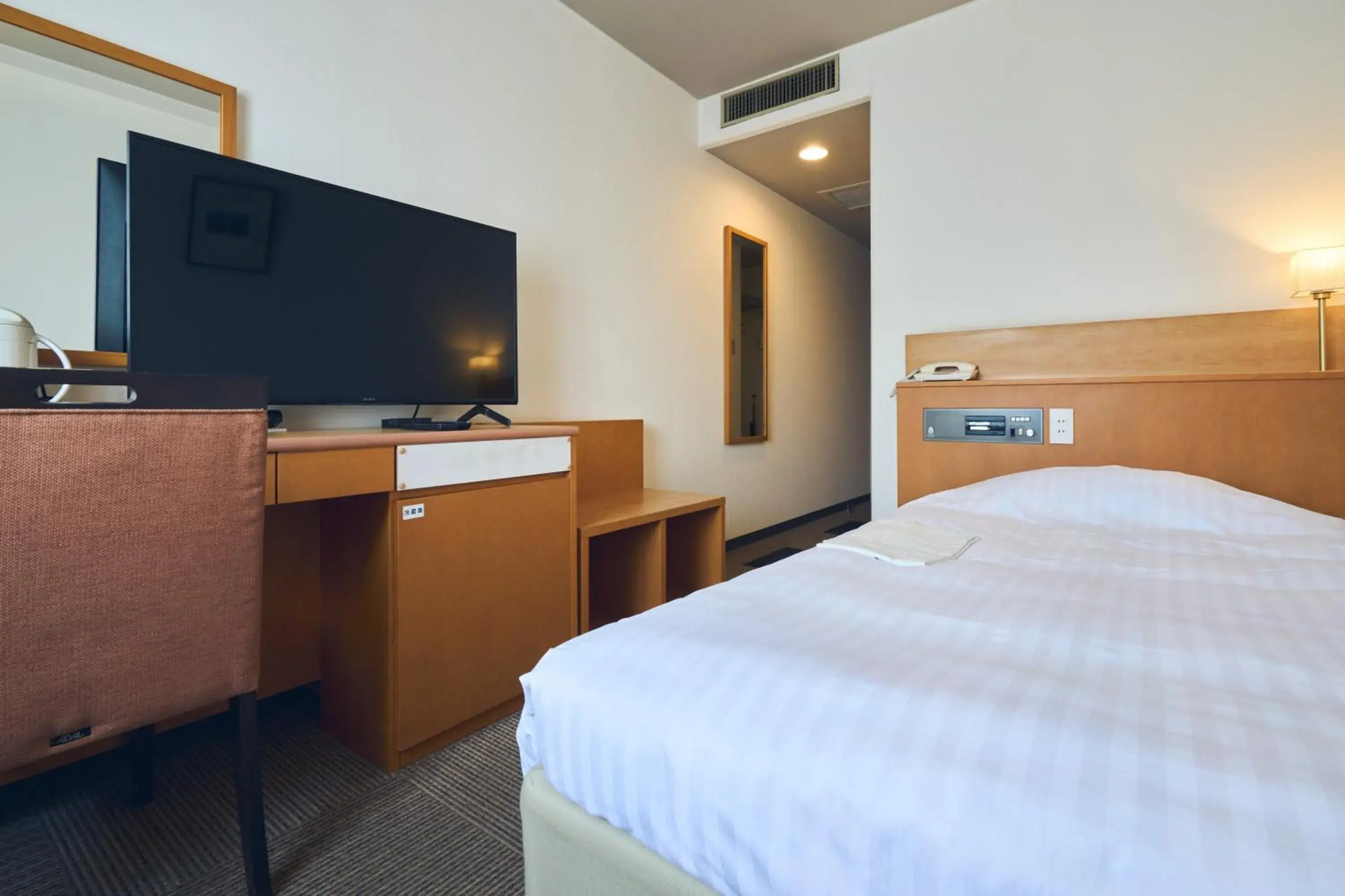 Photo of the whole room, Bed in Hotel Lexton Kagoshima Photo of the whole room, Bed in Hotel Lexton Kagoshima