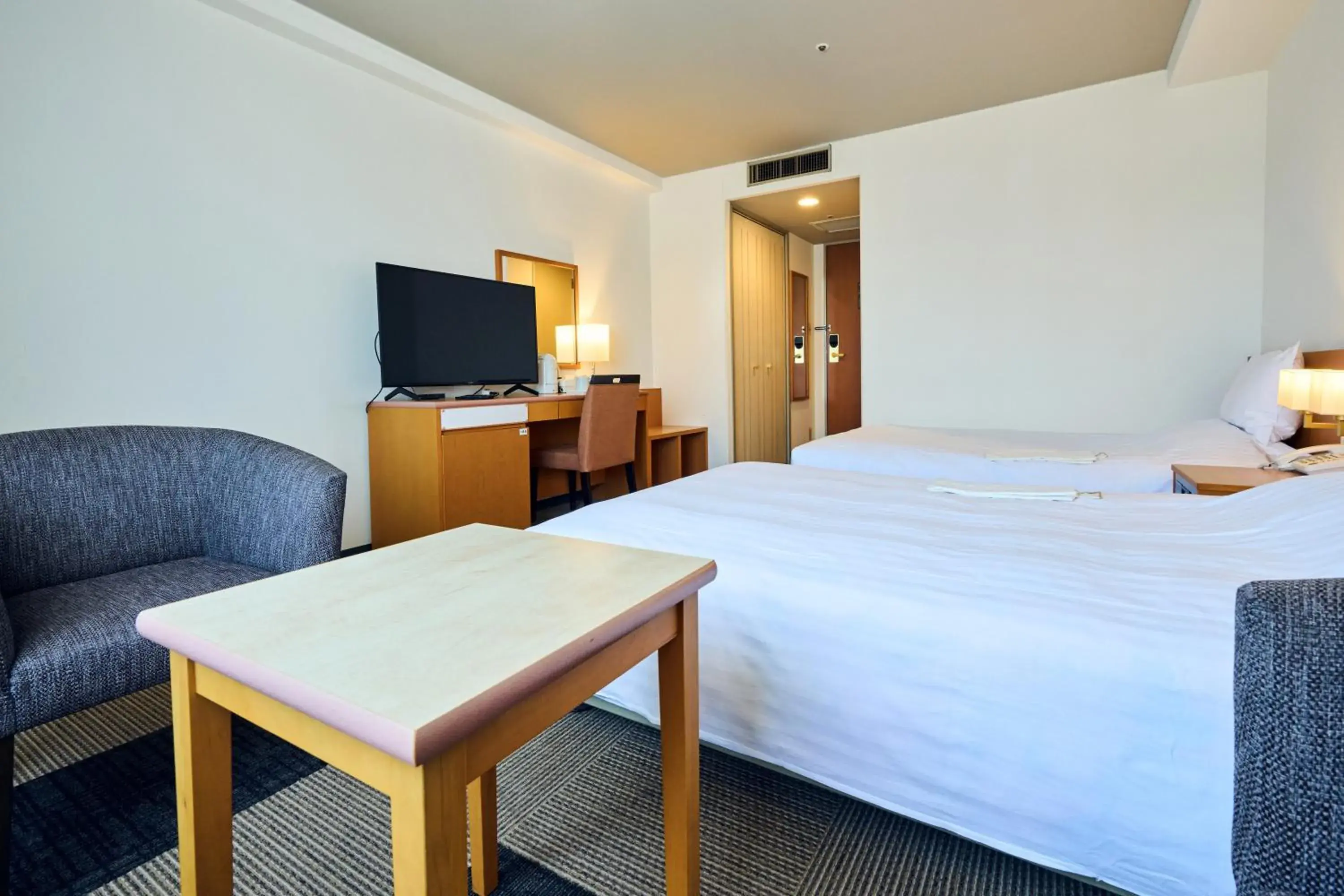 Photo of the whole room, Bed in Hotel Lexton Kagoshima Photo of the whole room, Bed in Hotel Lexton Kagoshima