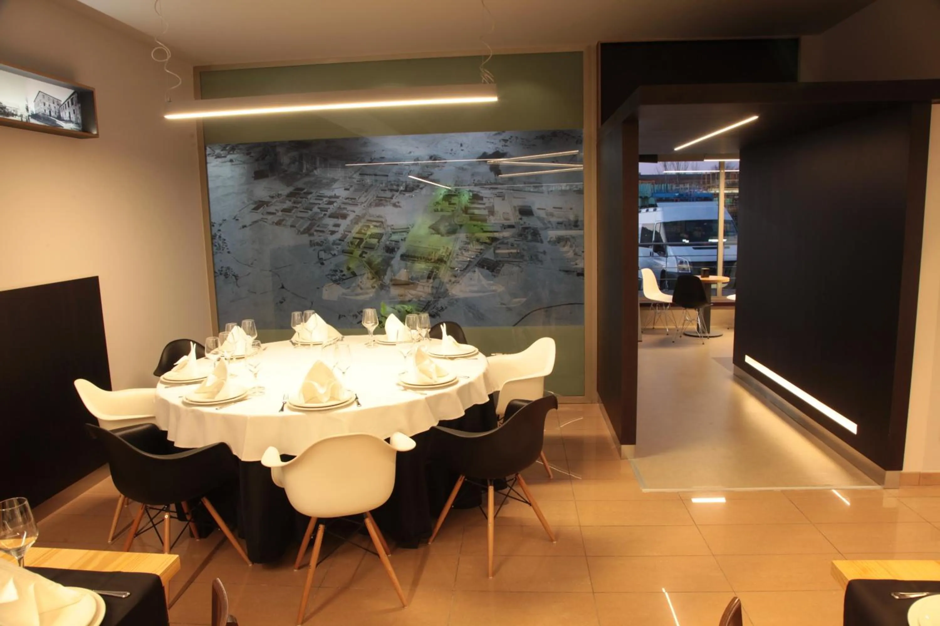 Restaurant/places to eat in Hotel San Cibrao