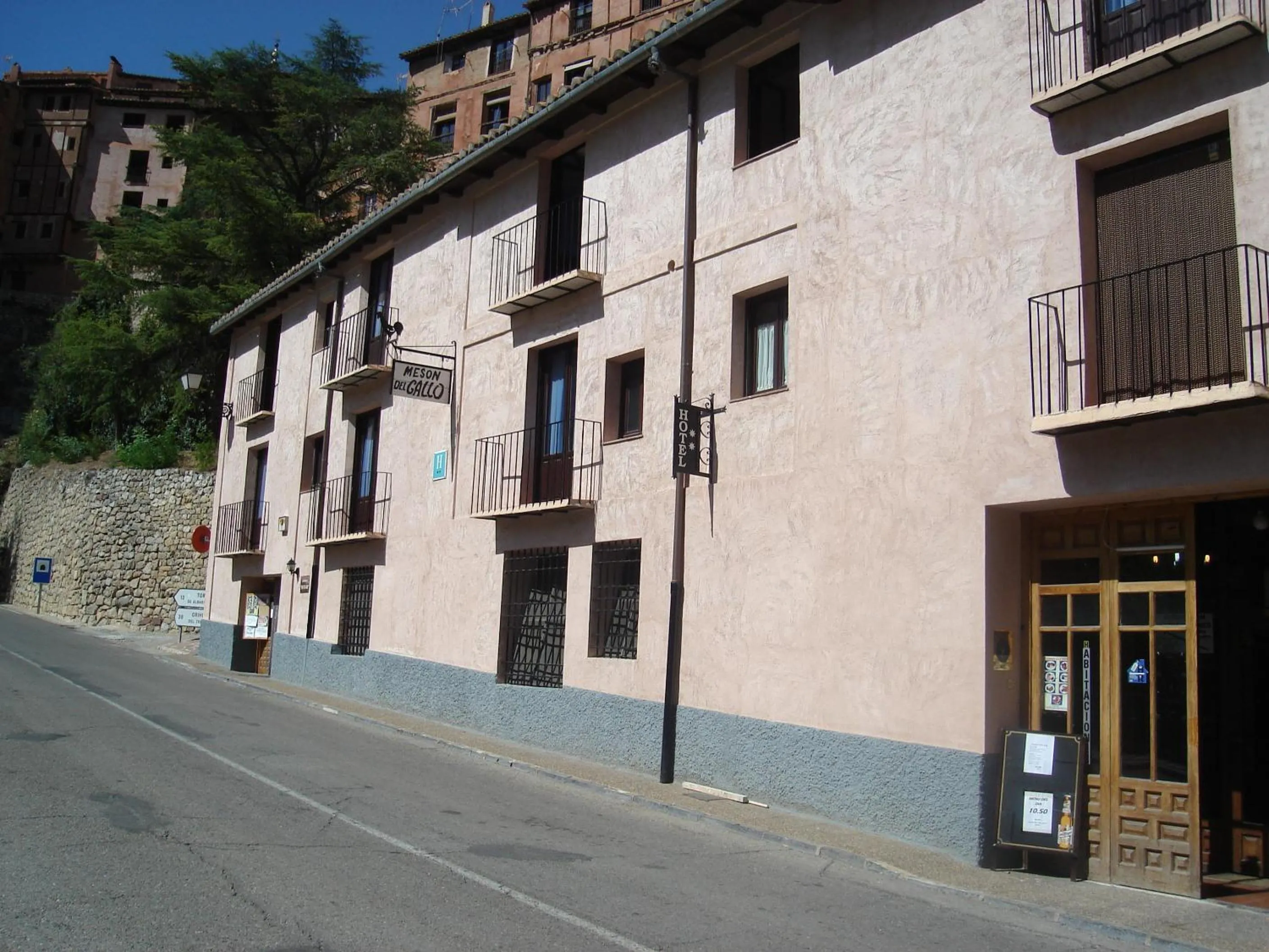 Property building in Hotel Mesón del Gallo