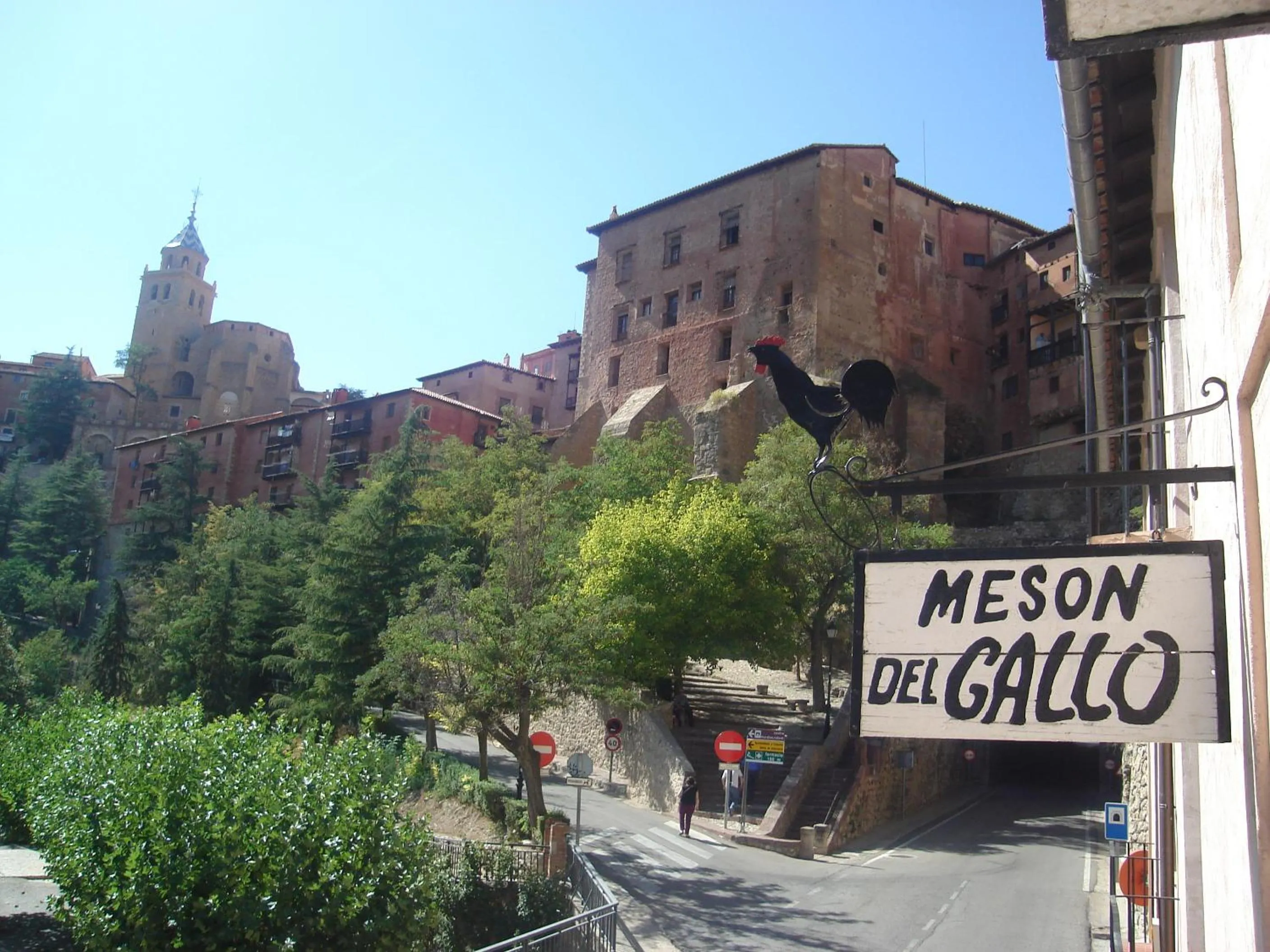 Day in Hotel Mesón del Gallo