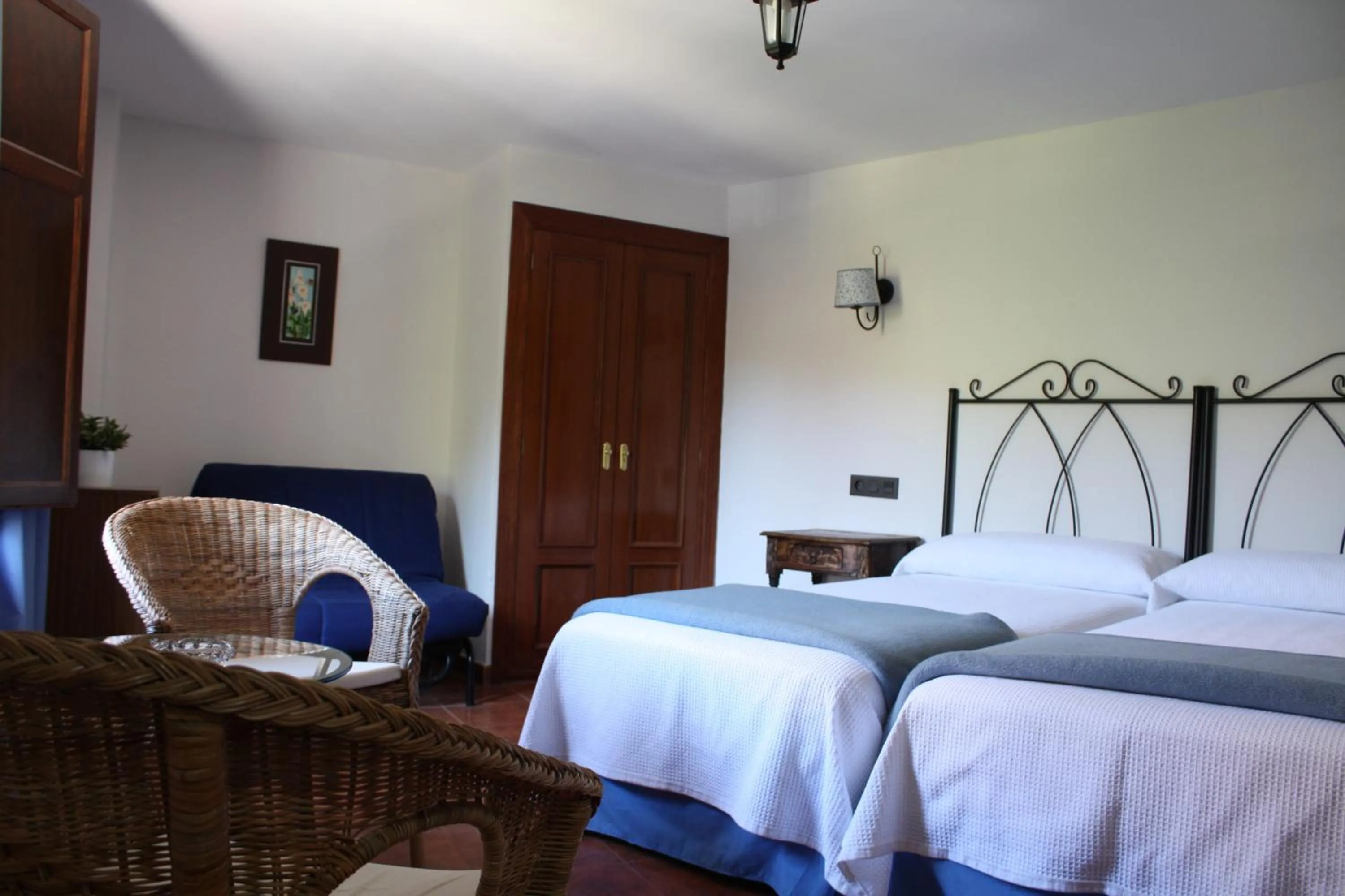 Photo of the whole room, Bed in Hotel Mesón del Gallo