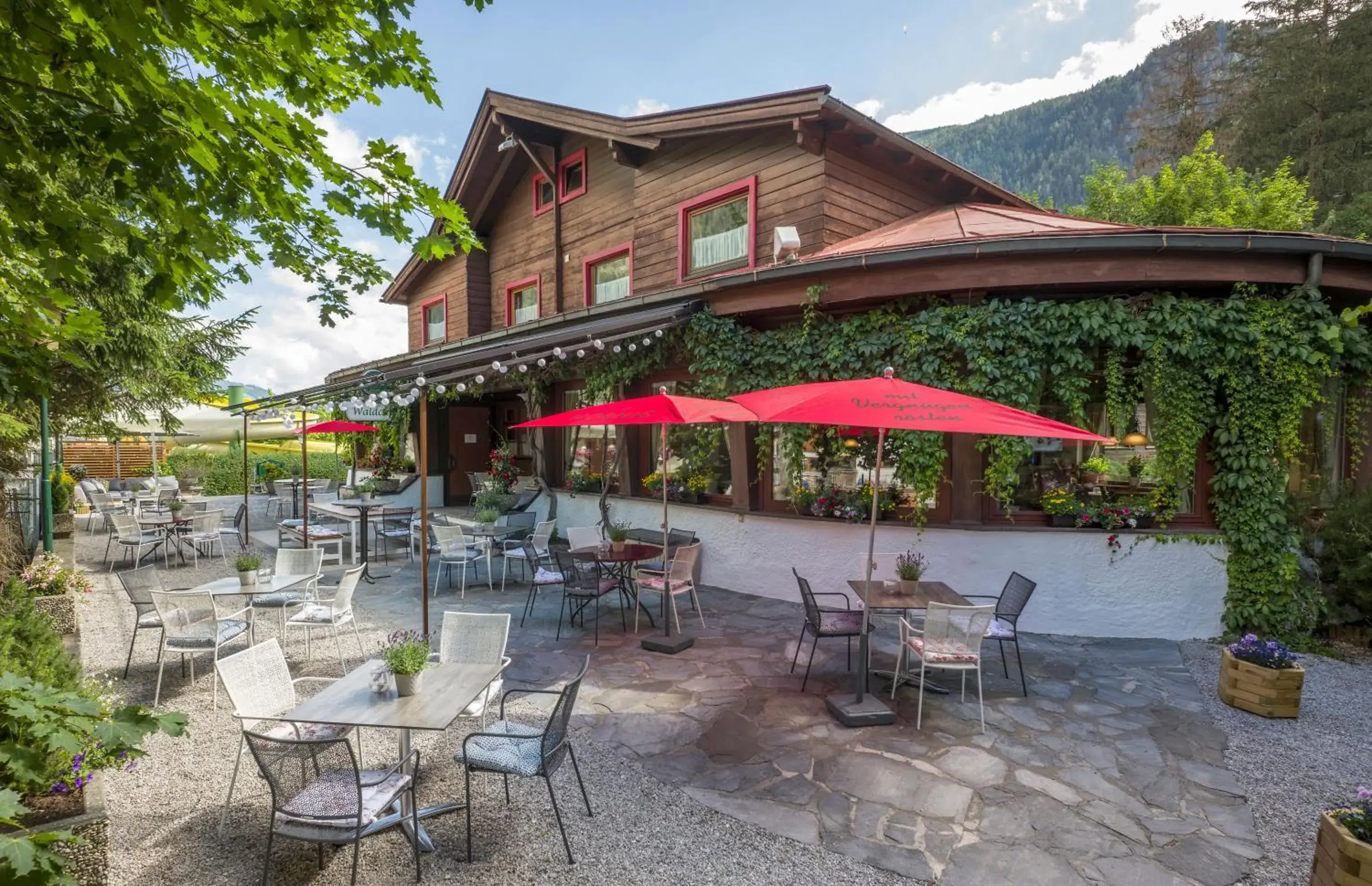 Gasthof Restaurant Waldcafé Gasthof Restaurant Waldcafé