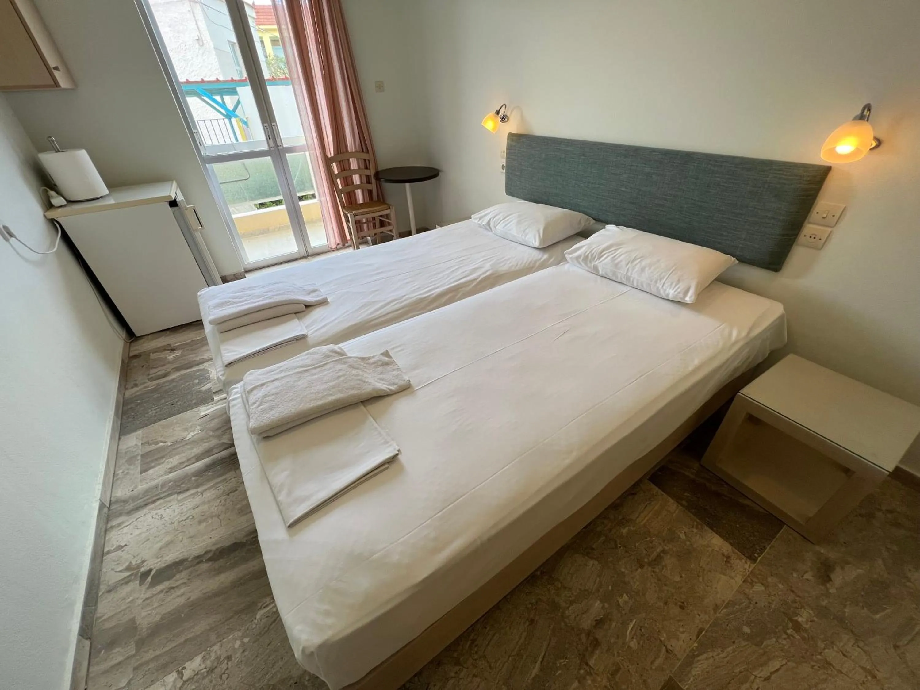 Bedroom, Bed in Neapolis Apartments
