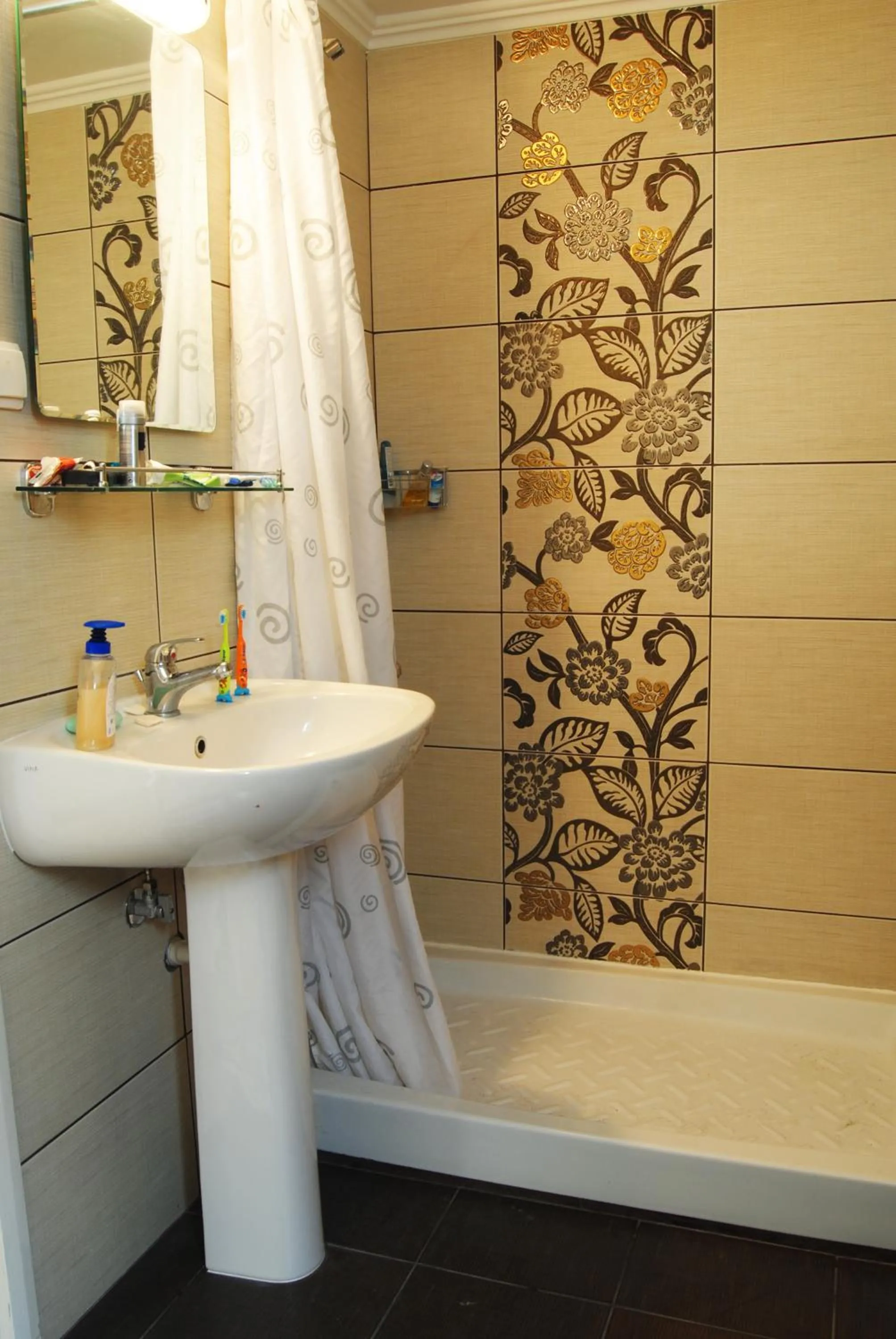 Shower in Neapolis Apartments