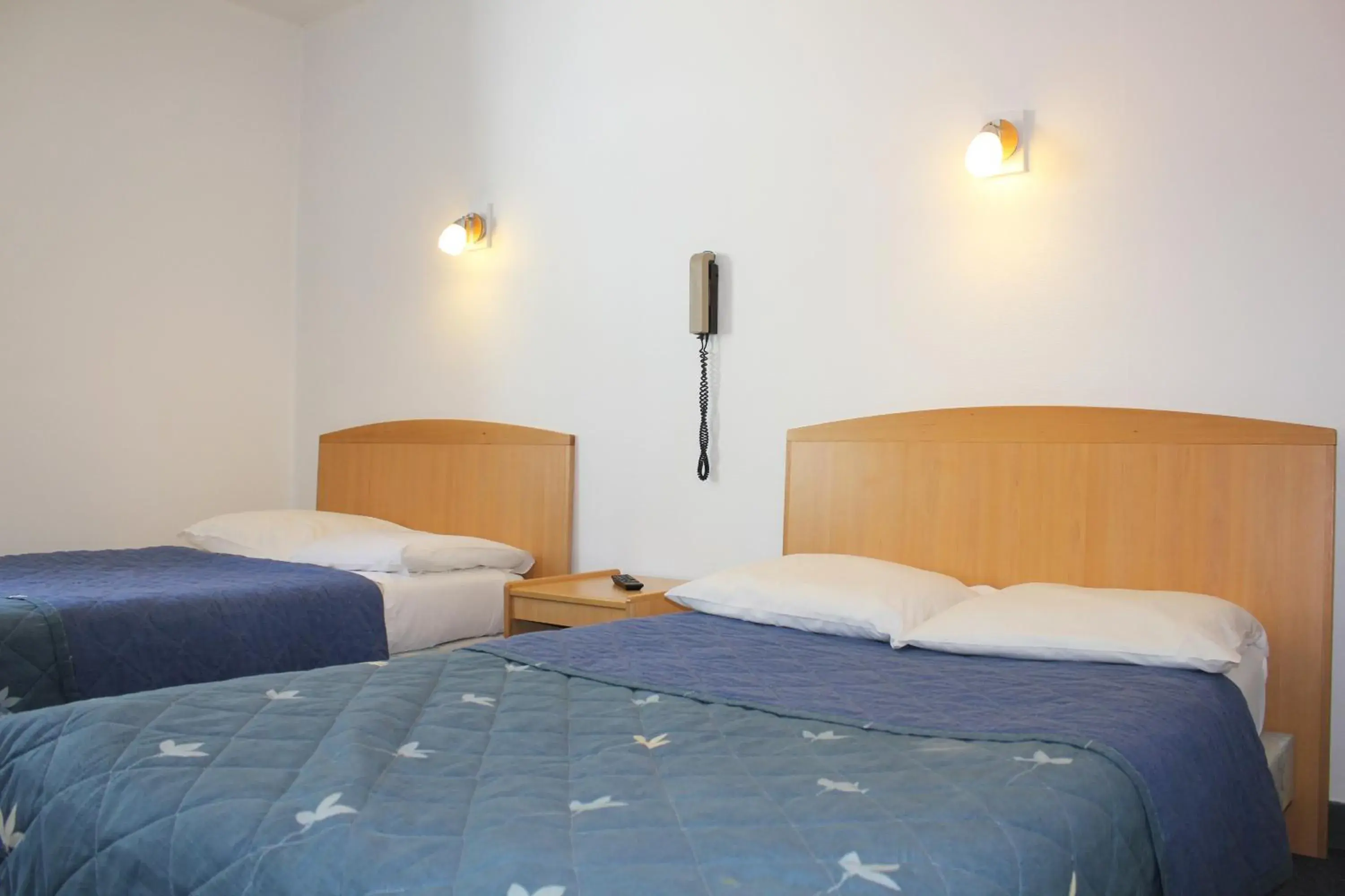 Twin Room in Hotel Le Chapitre Twin Room in Hotel Le Chapitre