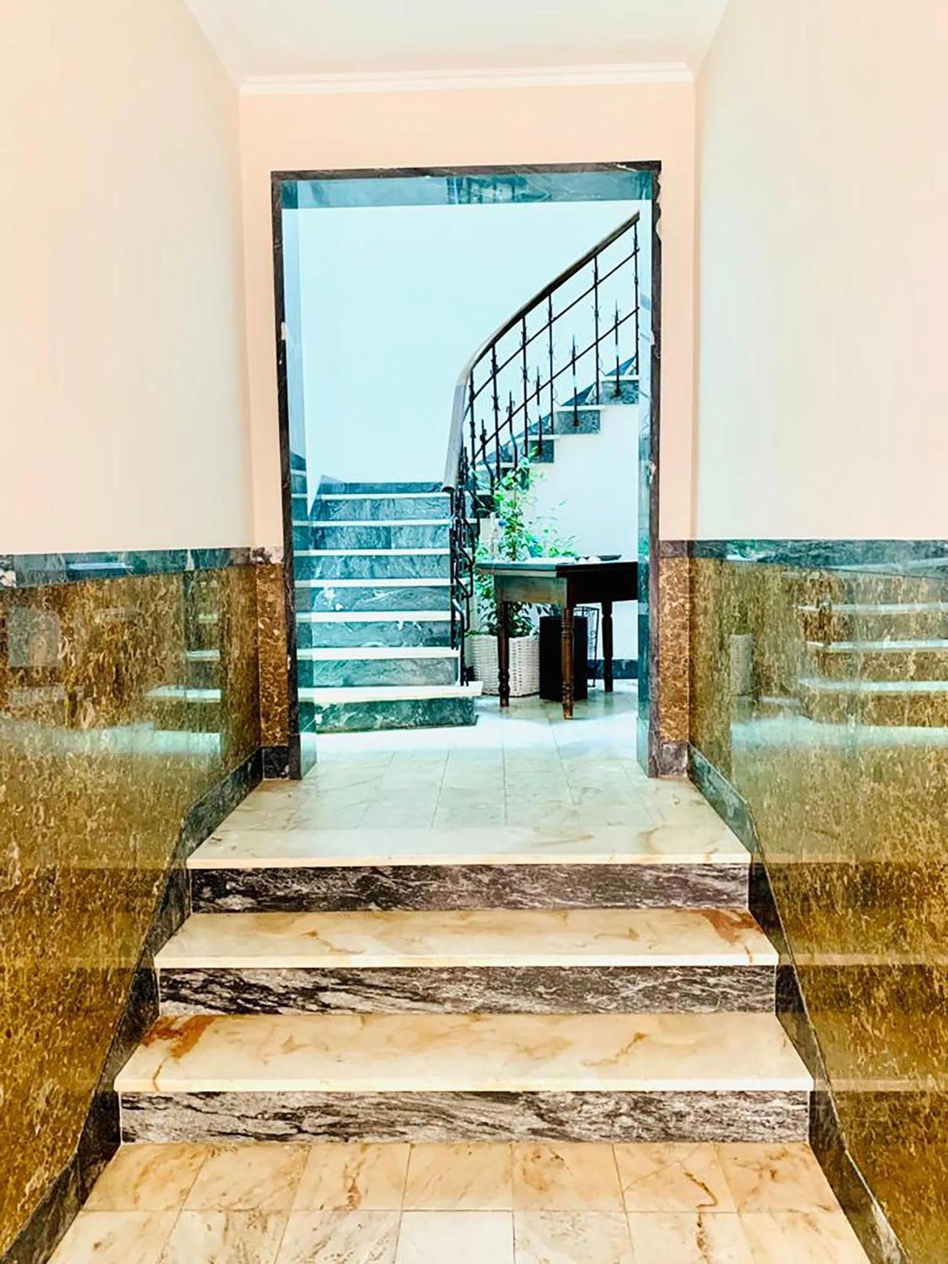 Facade/entrance in Senhor Gigi