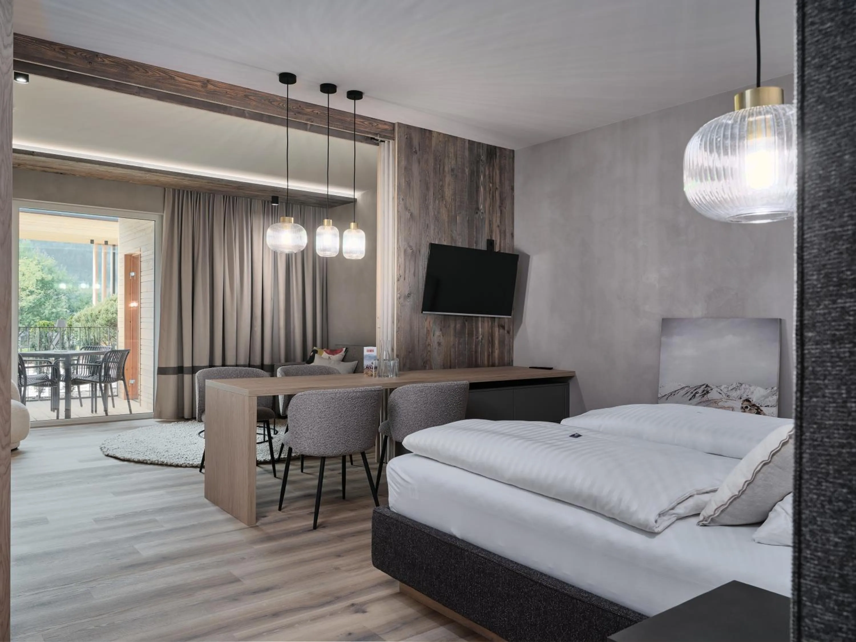 Photo of the whole room, Bed in Hotel Garni Pinzgau, Fabian Hüttl