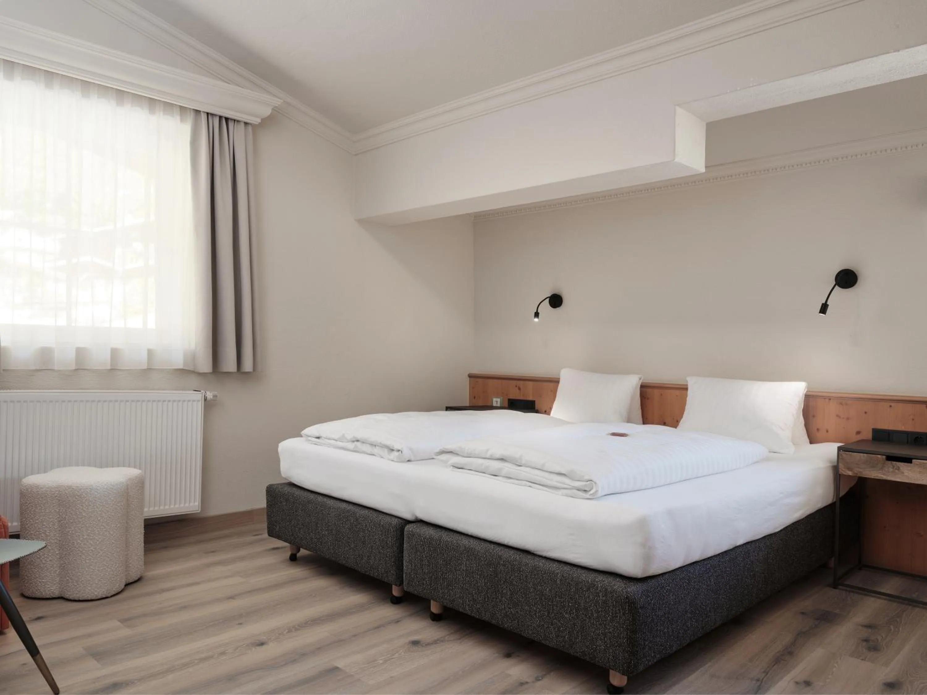 Bedroom, Bed in Hotel Garni Pinzgau, Fabian Hüttl