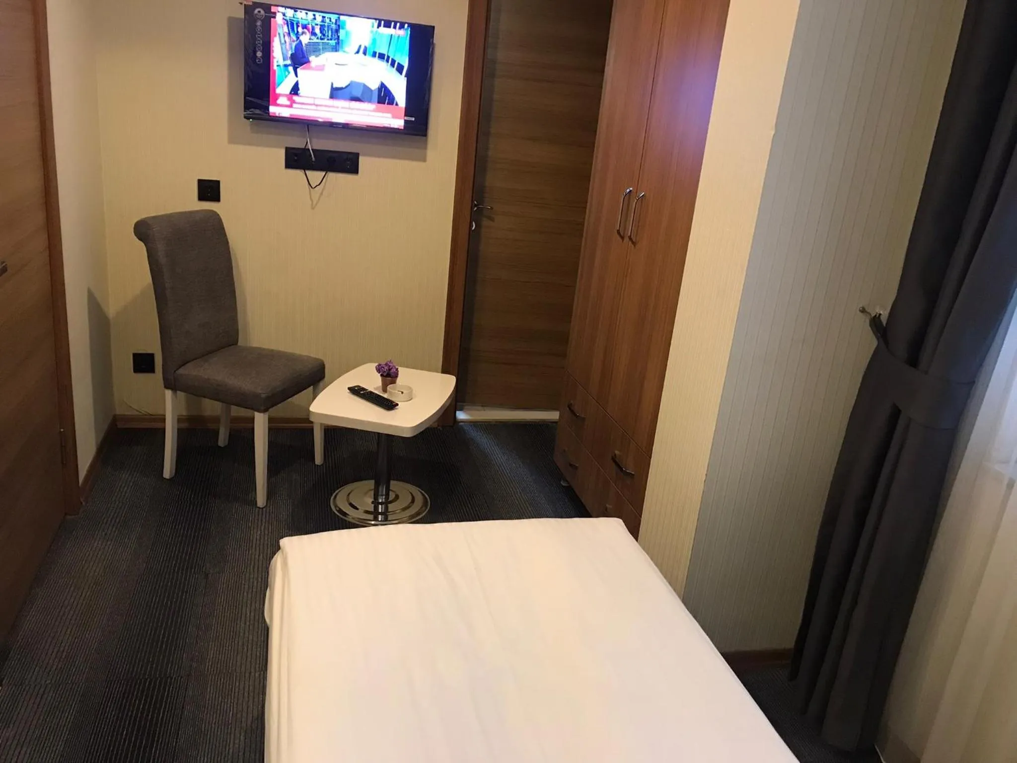 Bed in Grand Silay Hotel