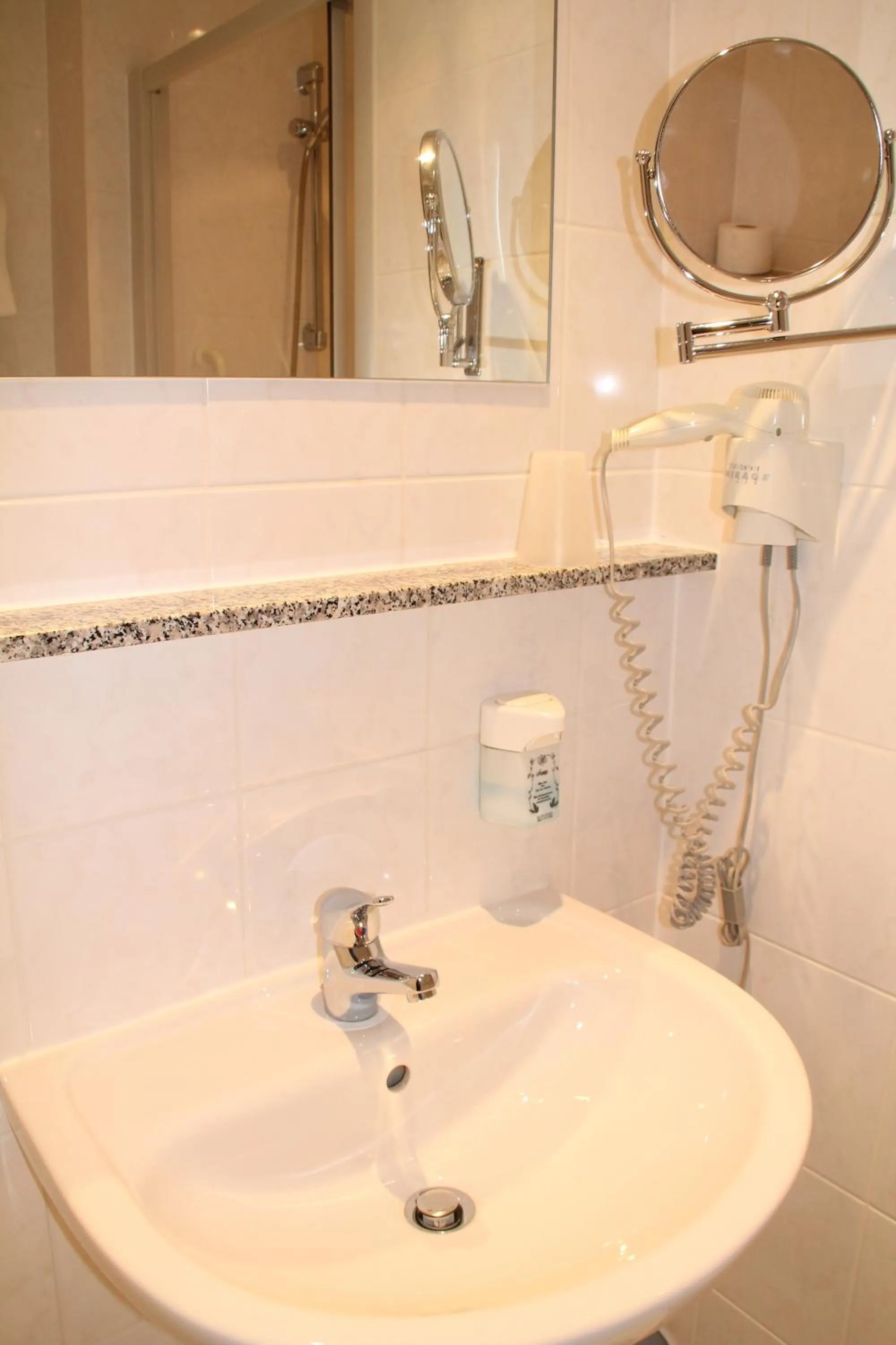 RIESENjunior Hanau by Trip Inn