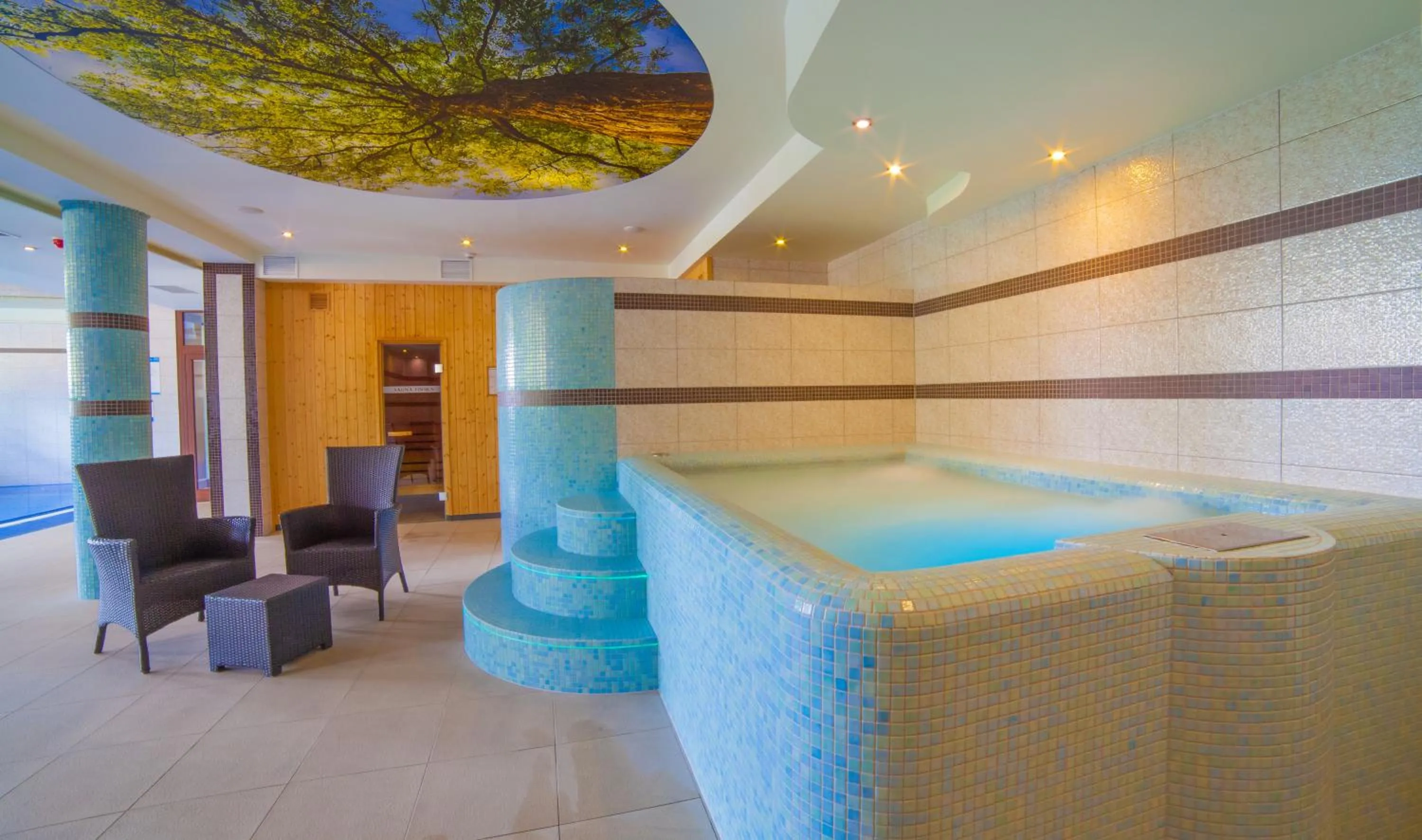 Swimming pool in Greno Hotel & Spa