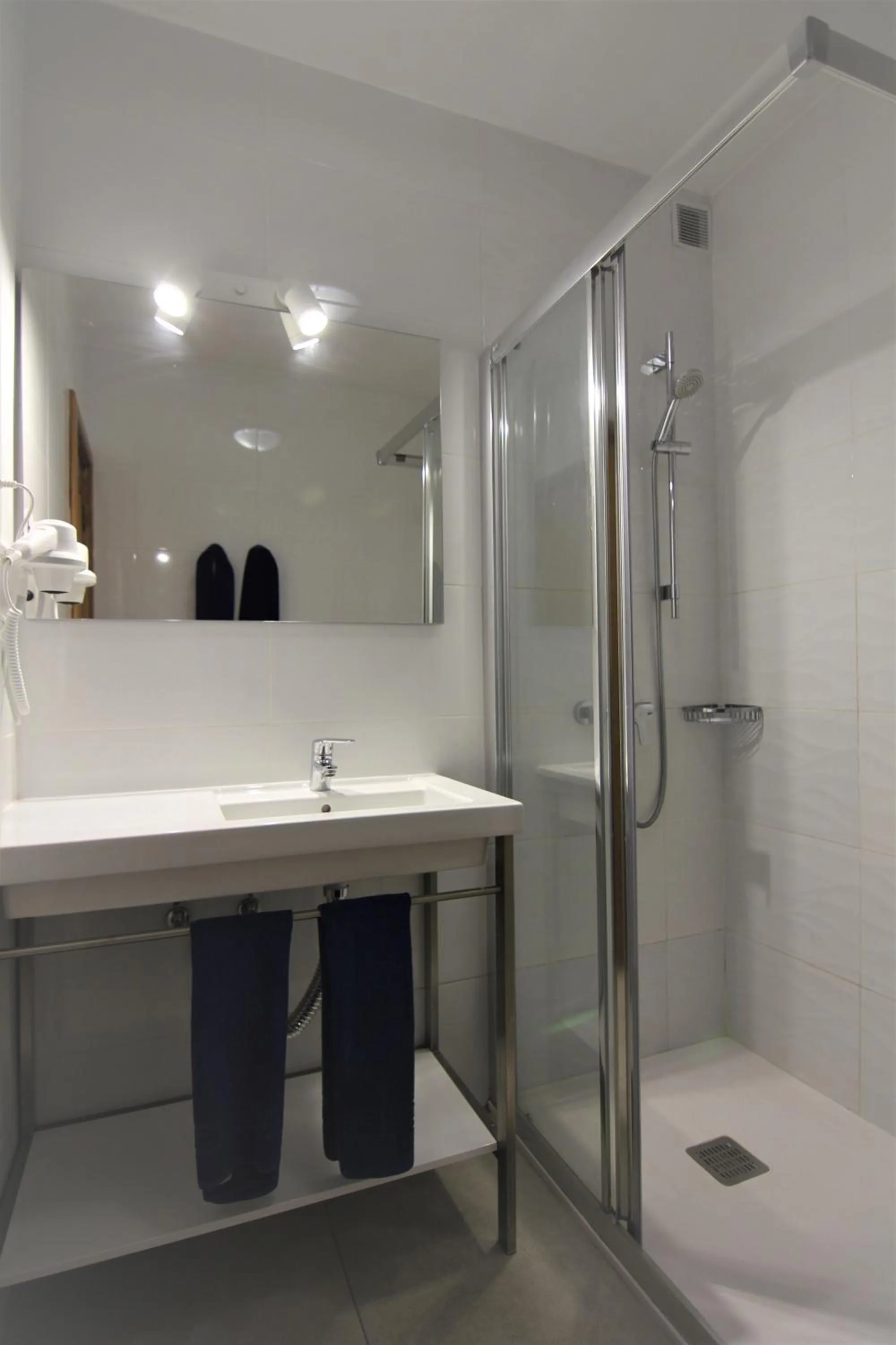 Bathroom in Apartamentos Orly Club Arena Dorada