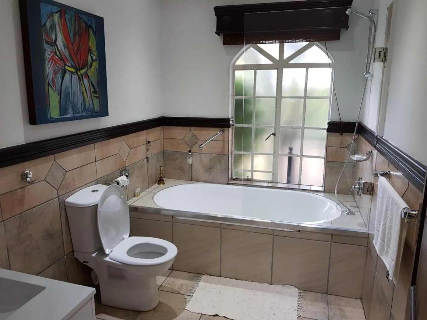 Bathroom in Pheasant Hill Bed and Breakfast