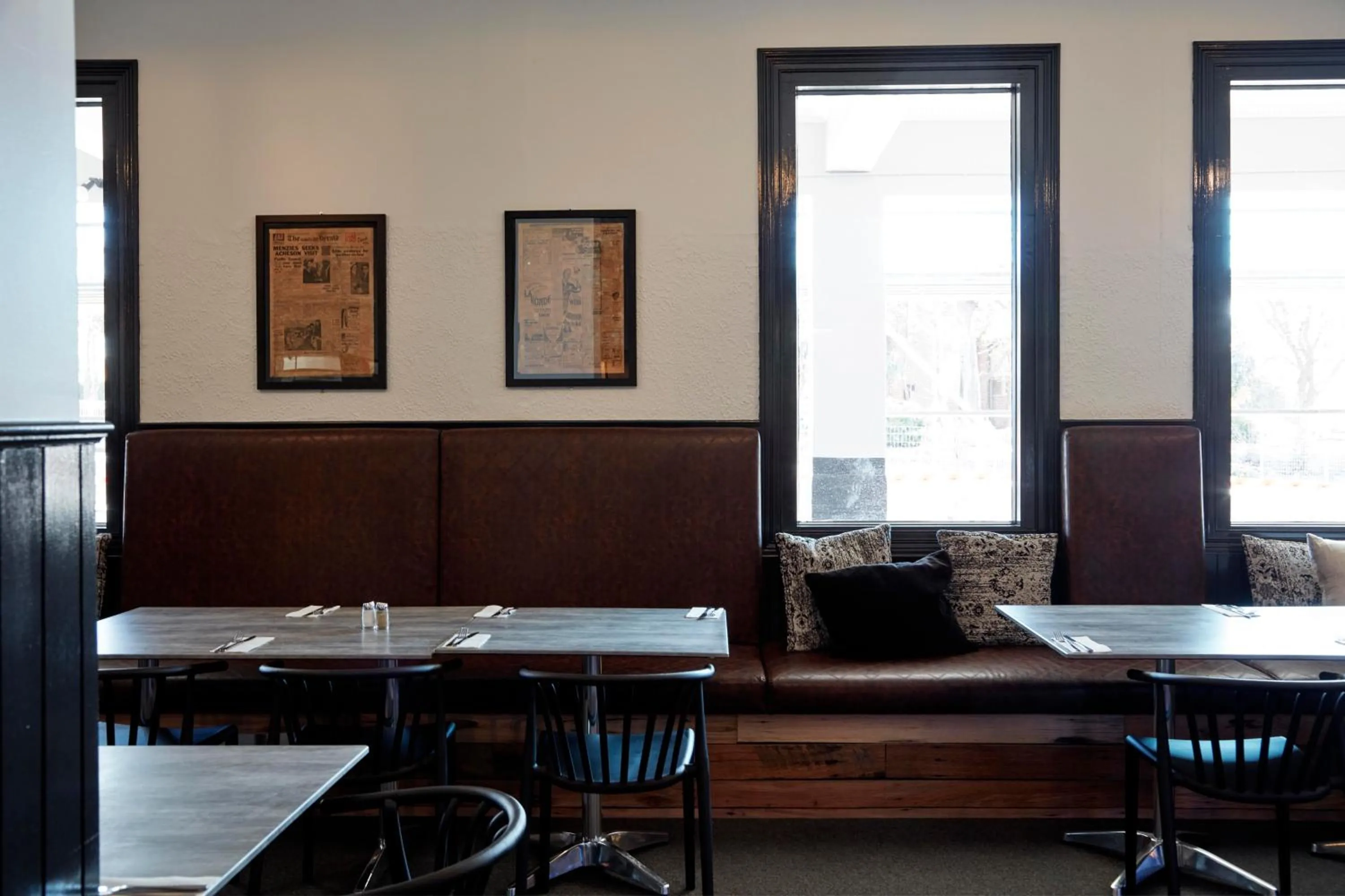 Restaurant/places to eat in The Royal Hotel, Drouin