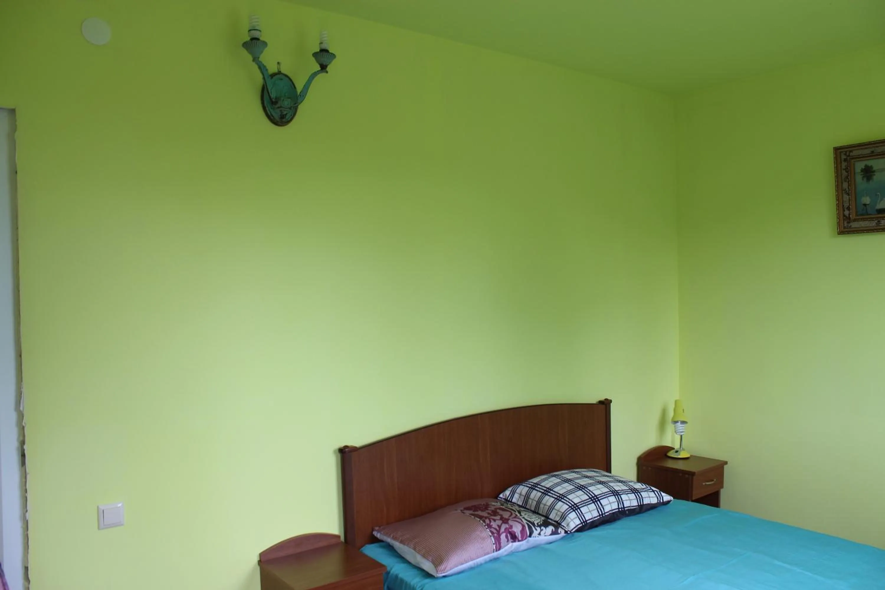 Bed in TJ Guest House