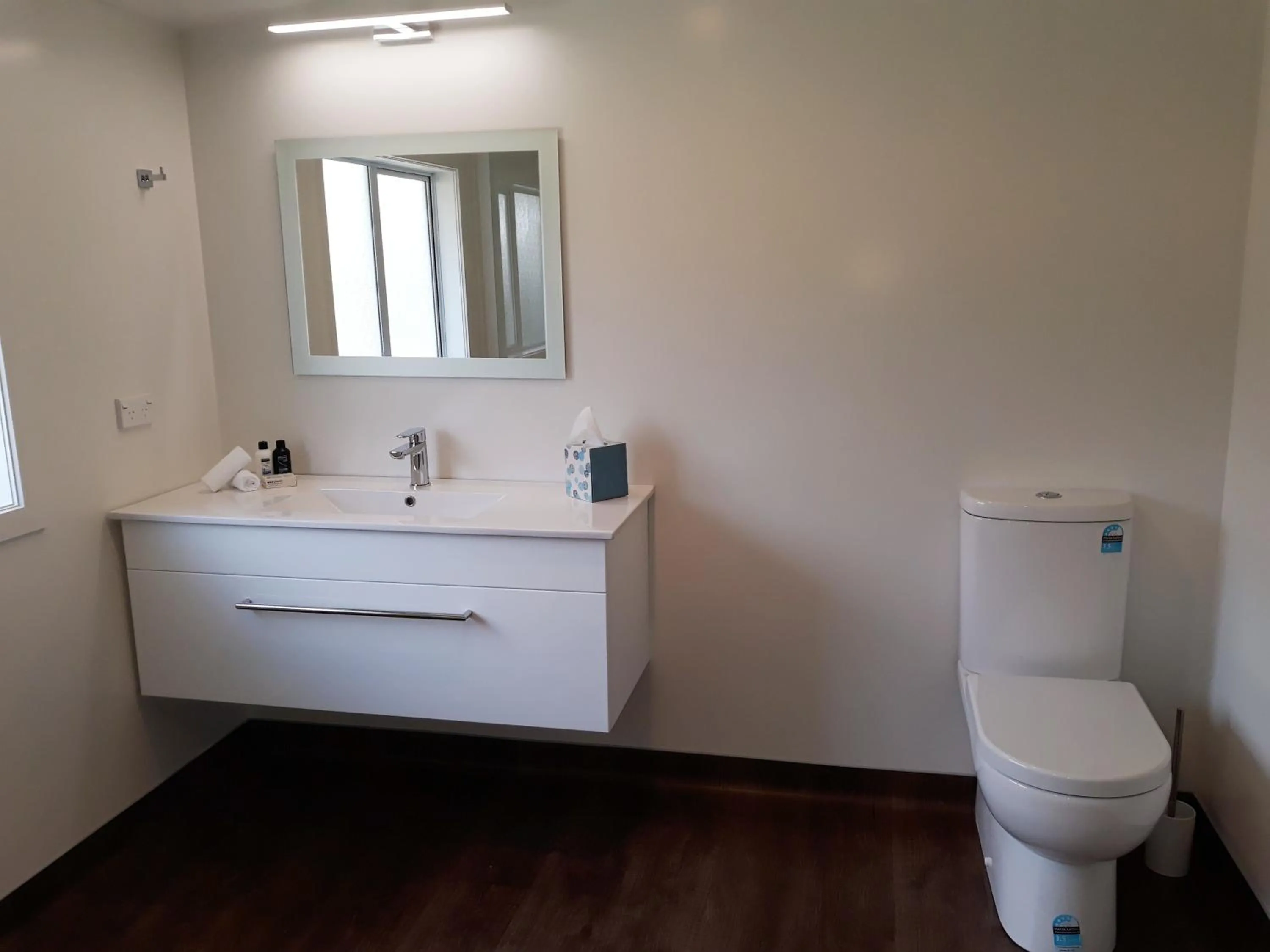 Bathroom in Woodstock Hotel