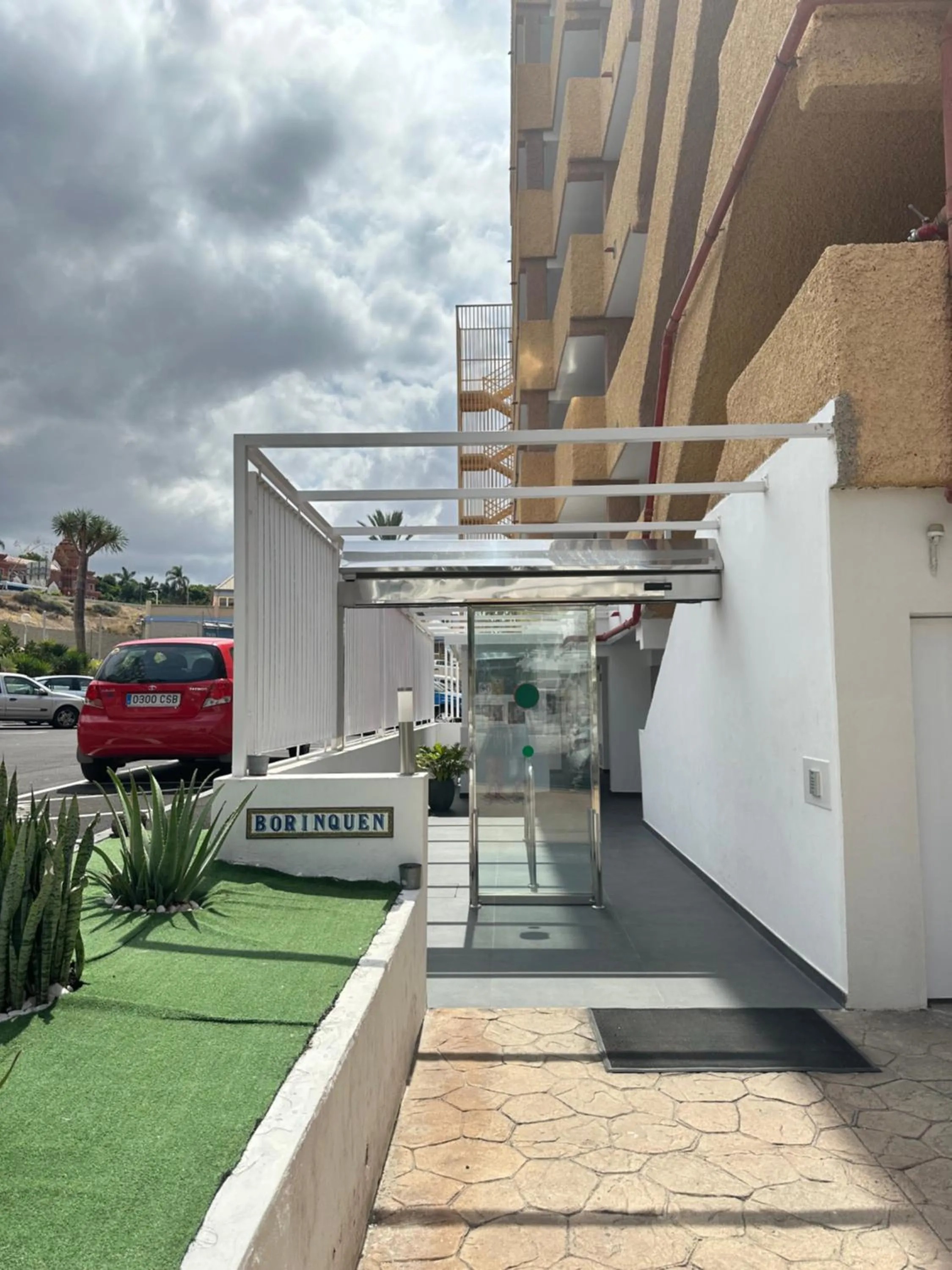 Facade/entrance in Apartamentos Borinquen