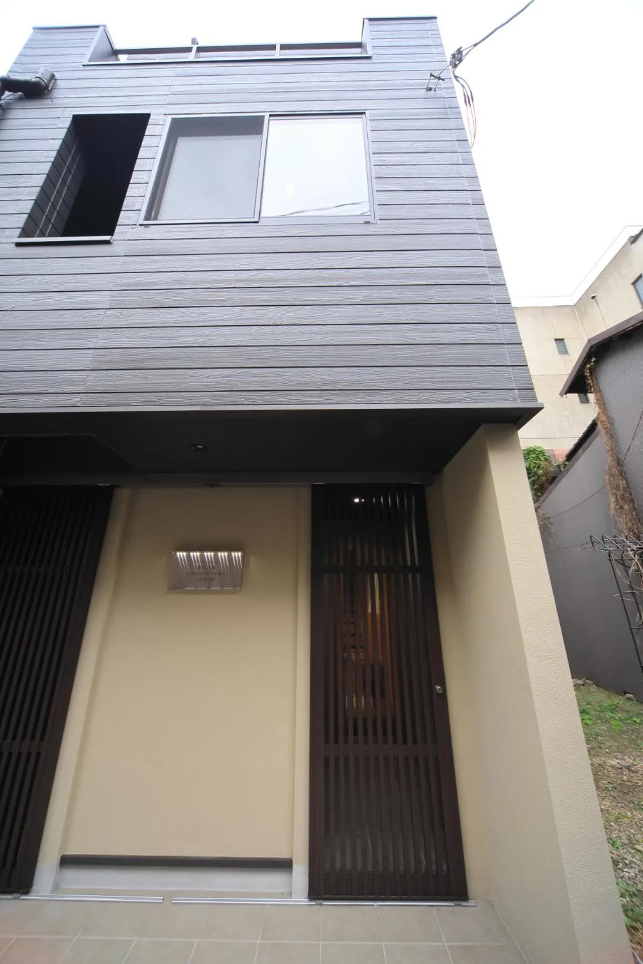 Facade/entrance in PASSAGE Higashiyama Sanjo