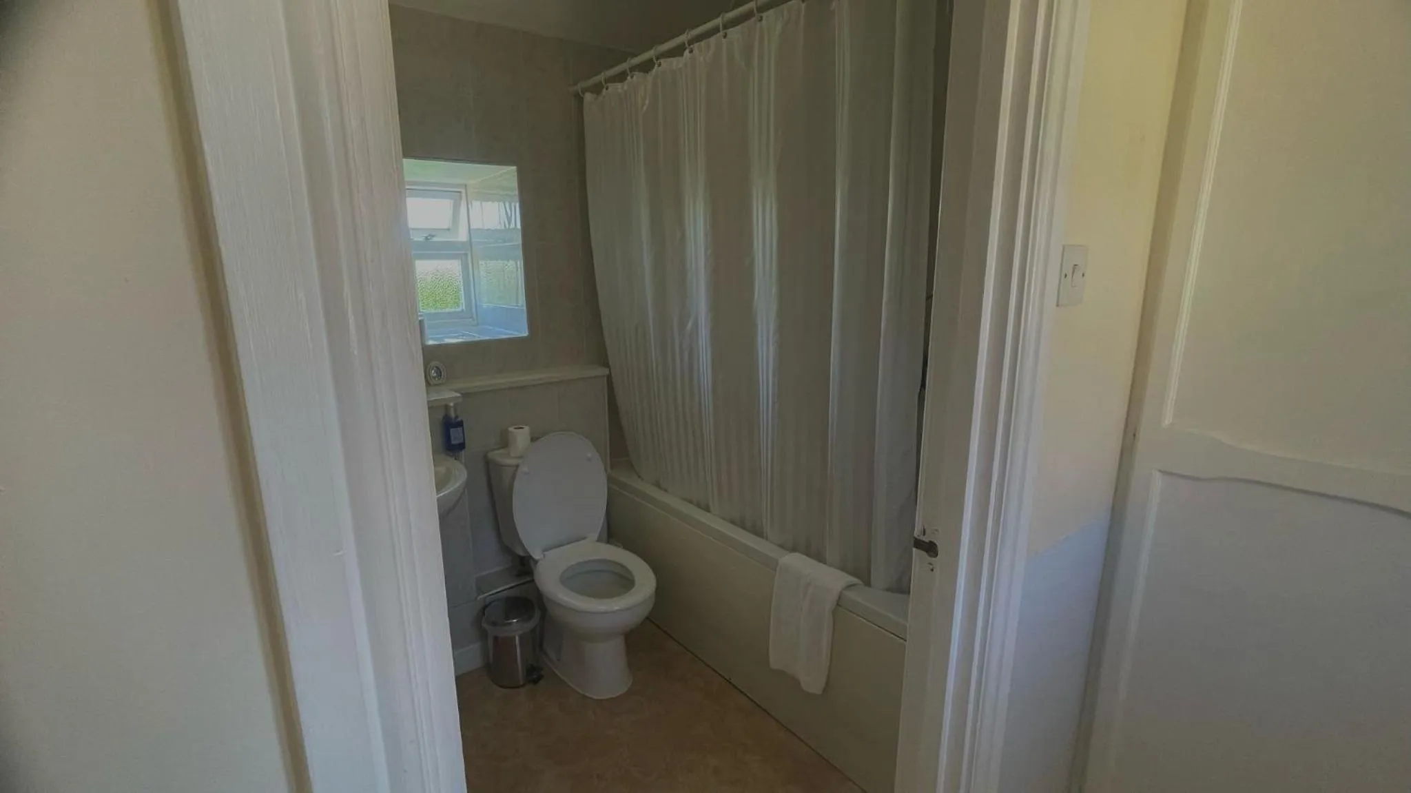 Bathroom in The Sibson Inn Hotel