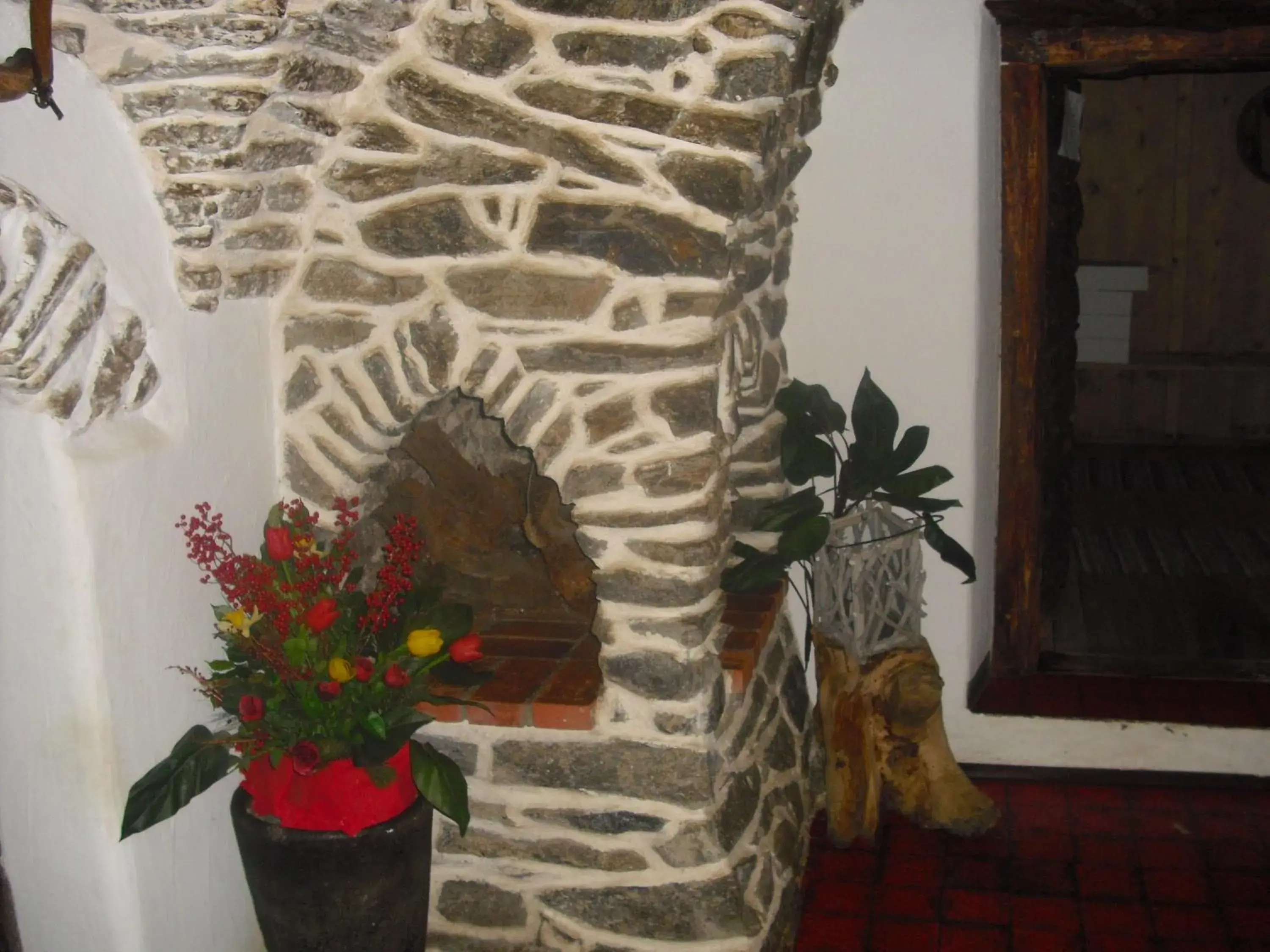 Quadruple Room with Balcony and Mountain View in Hotel Edelweiss Quadruple Room with Balcony and Mountain View in Hotel Edelweiss