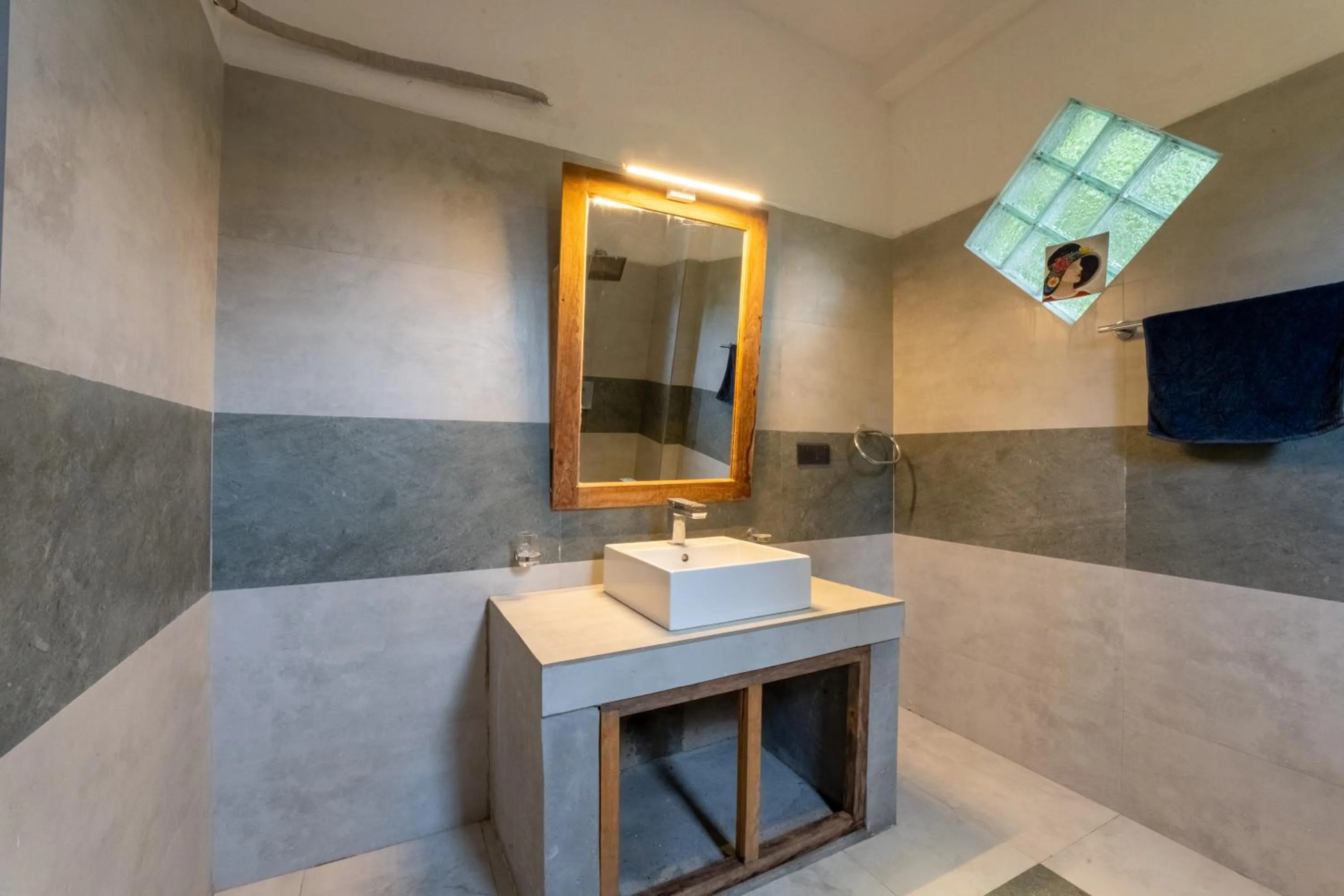Bathroom in Rawanaz