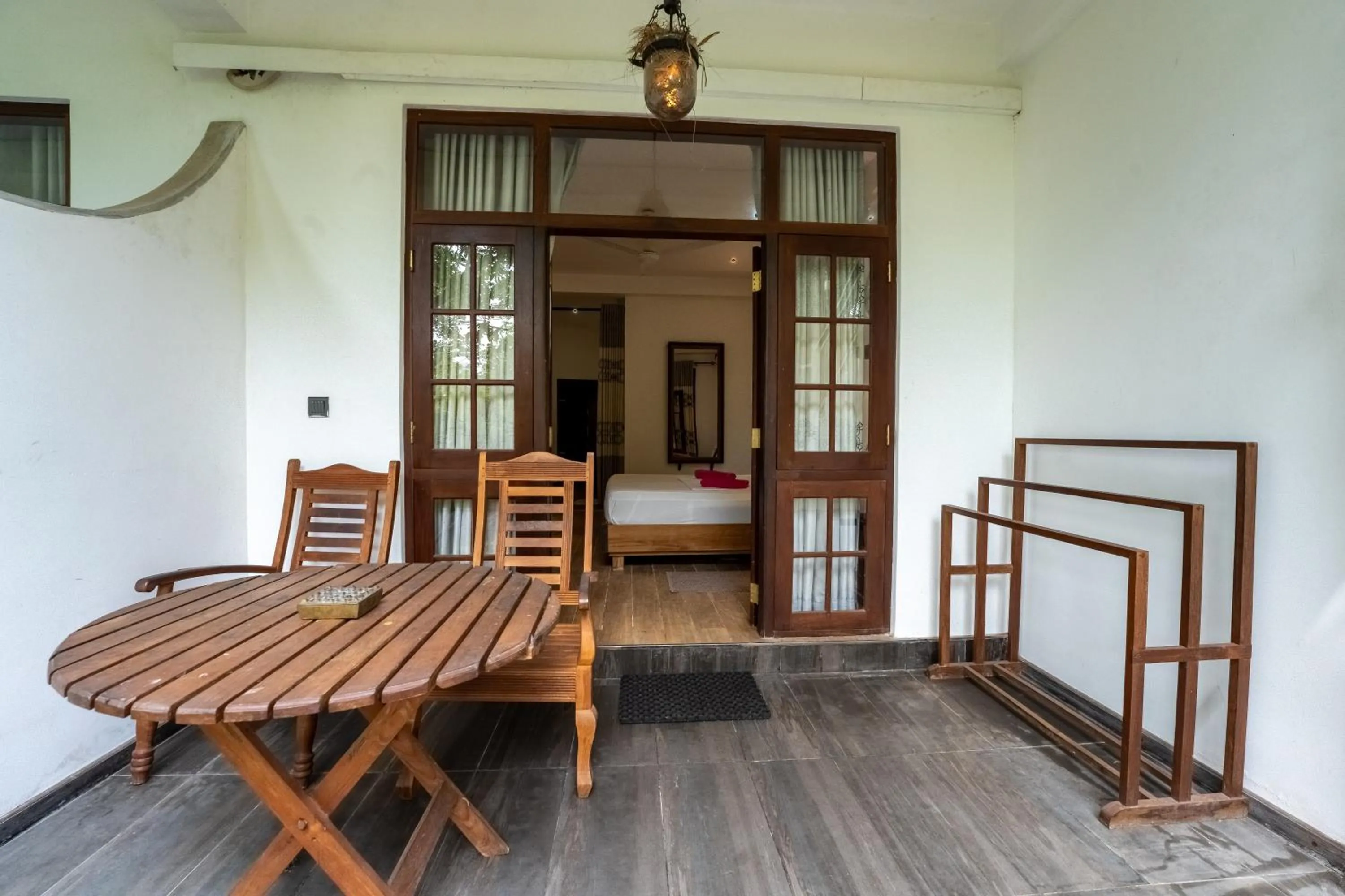 furniture in Rawanaz