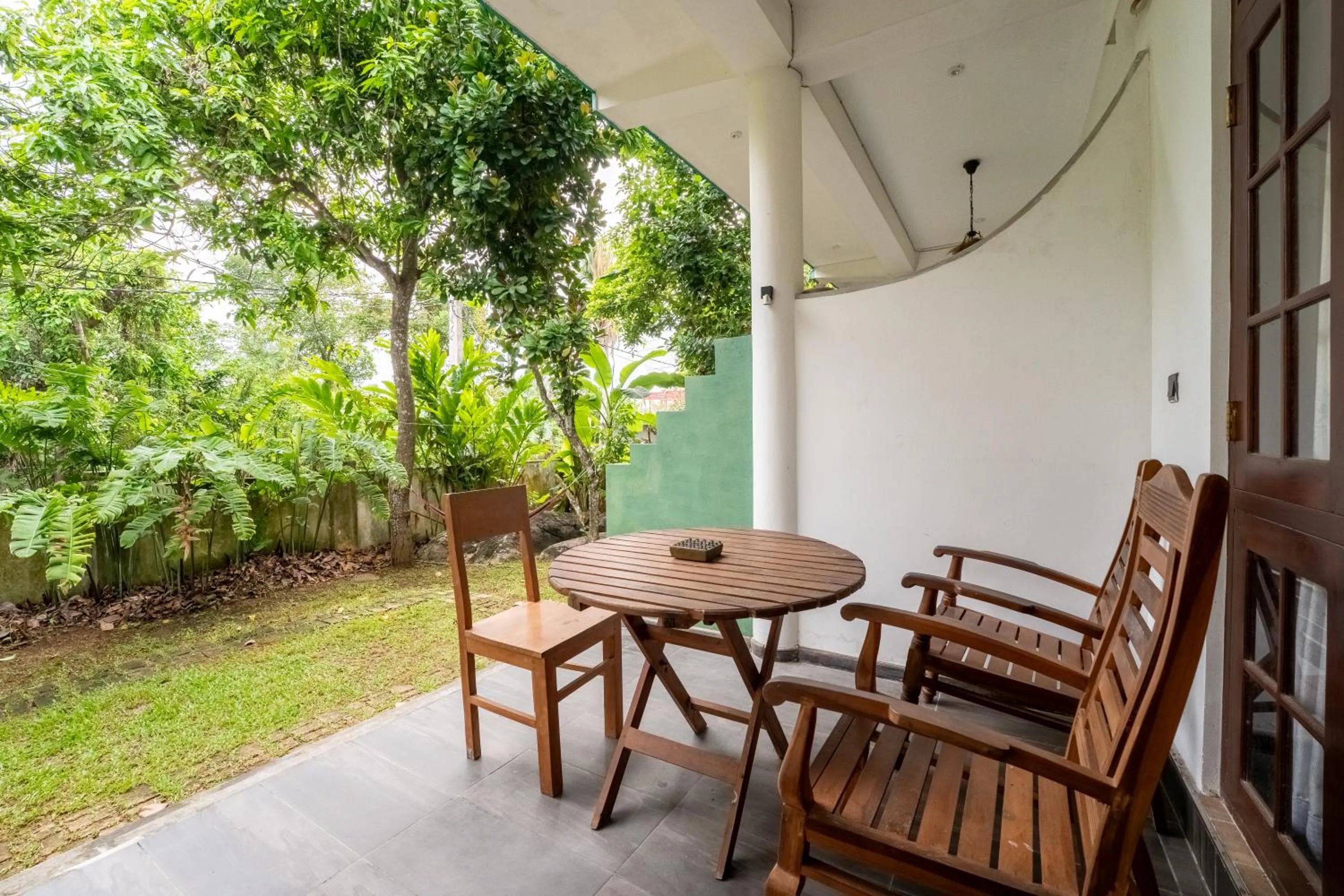 furniture in Rawanaz